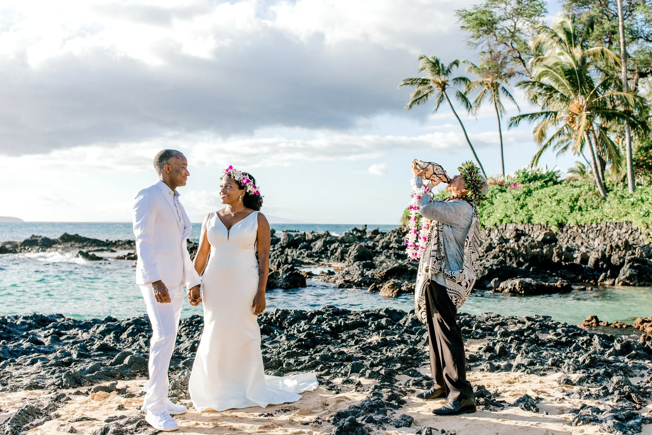 Makena-Cove-Maui-New-Years-Elopement_0007.jpg