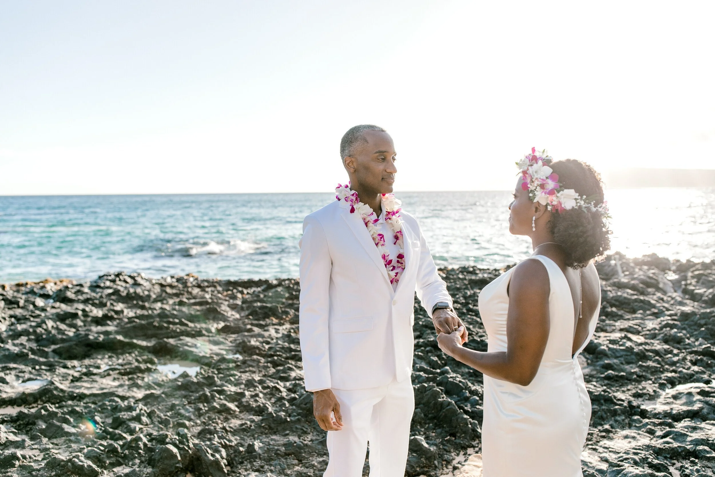 Makena-Cove-Maui-New-Years-Elopement_0024.jpg
