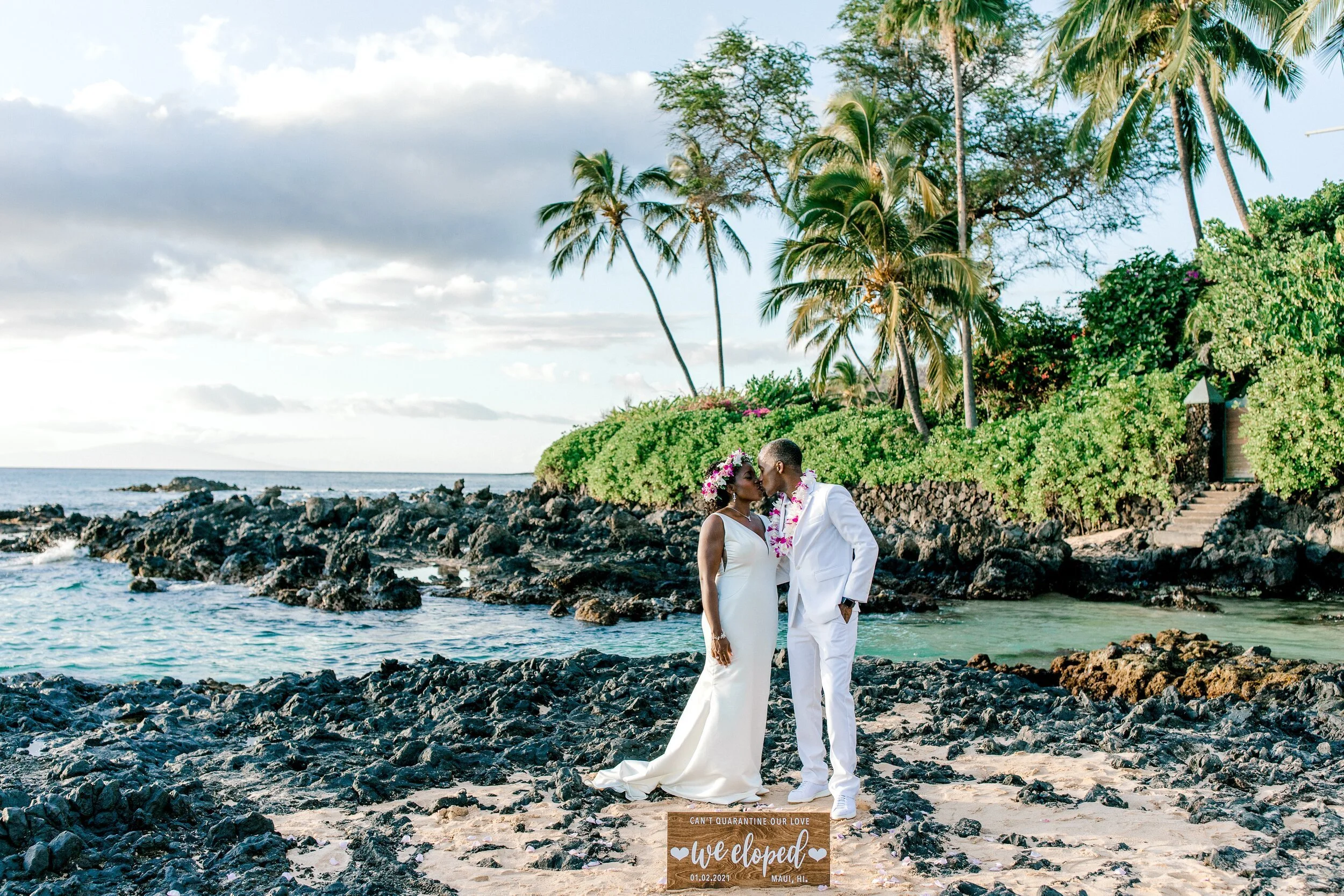 Makena-Cove-Maui-New-Years-Elopement_0043.jpg