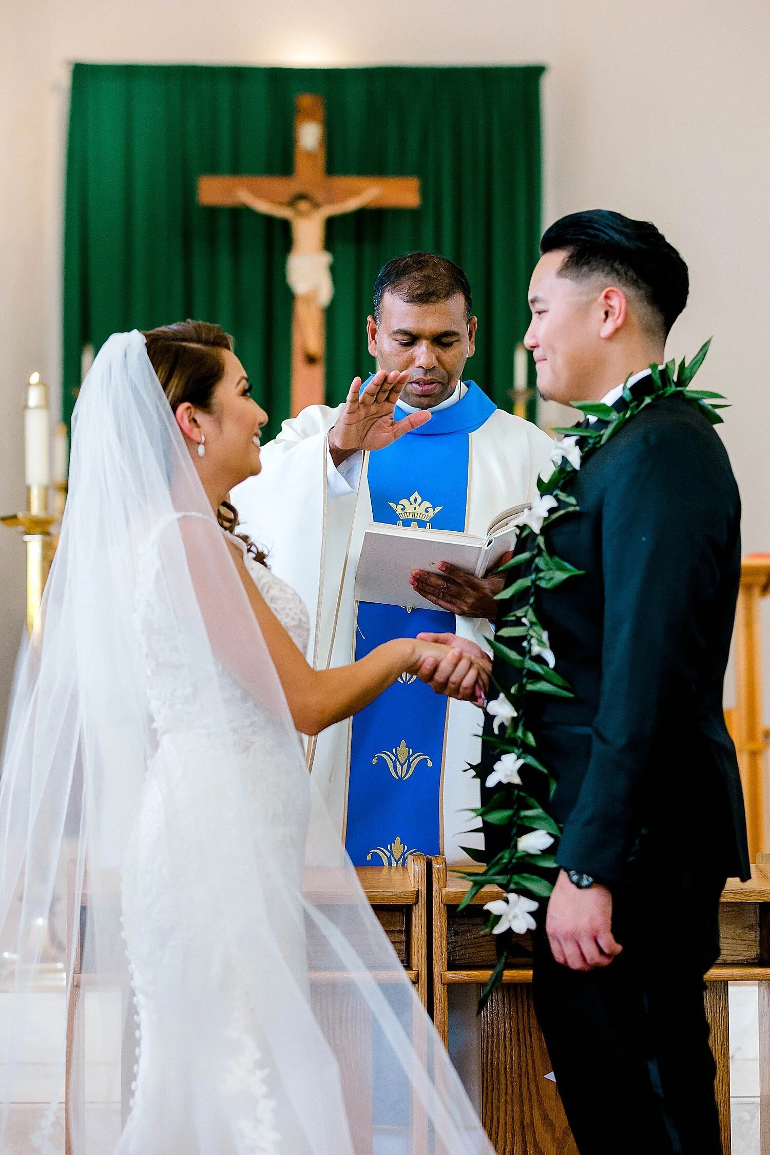 Maria-Lanakila-Church-Wedding_0055.jpg
