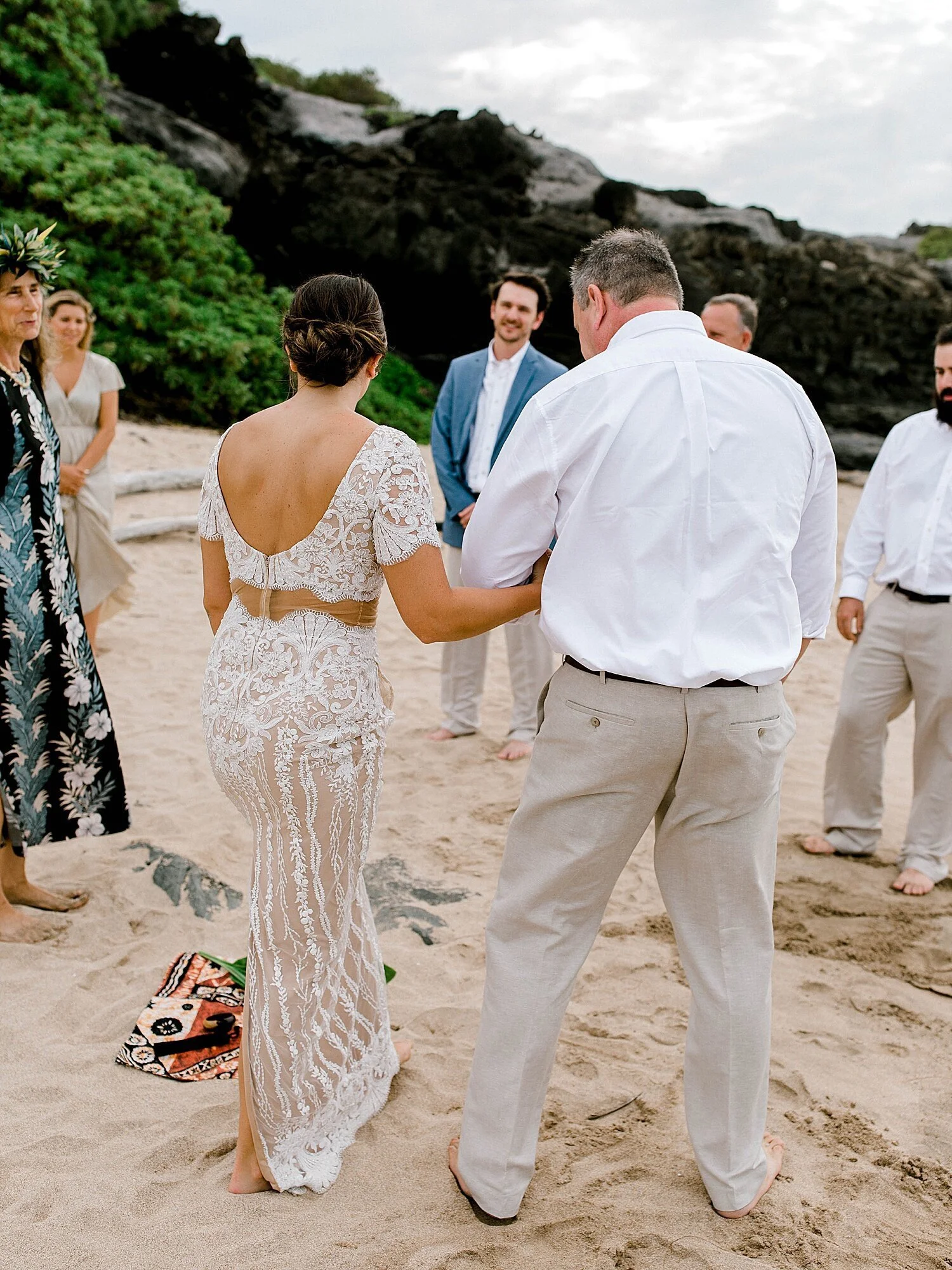 Ironwoods-Beach-Maui-Intimate-Wedding-Photographer_0005.jpg