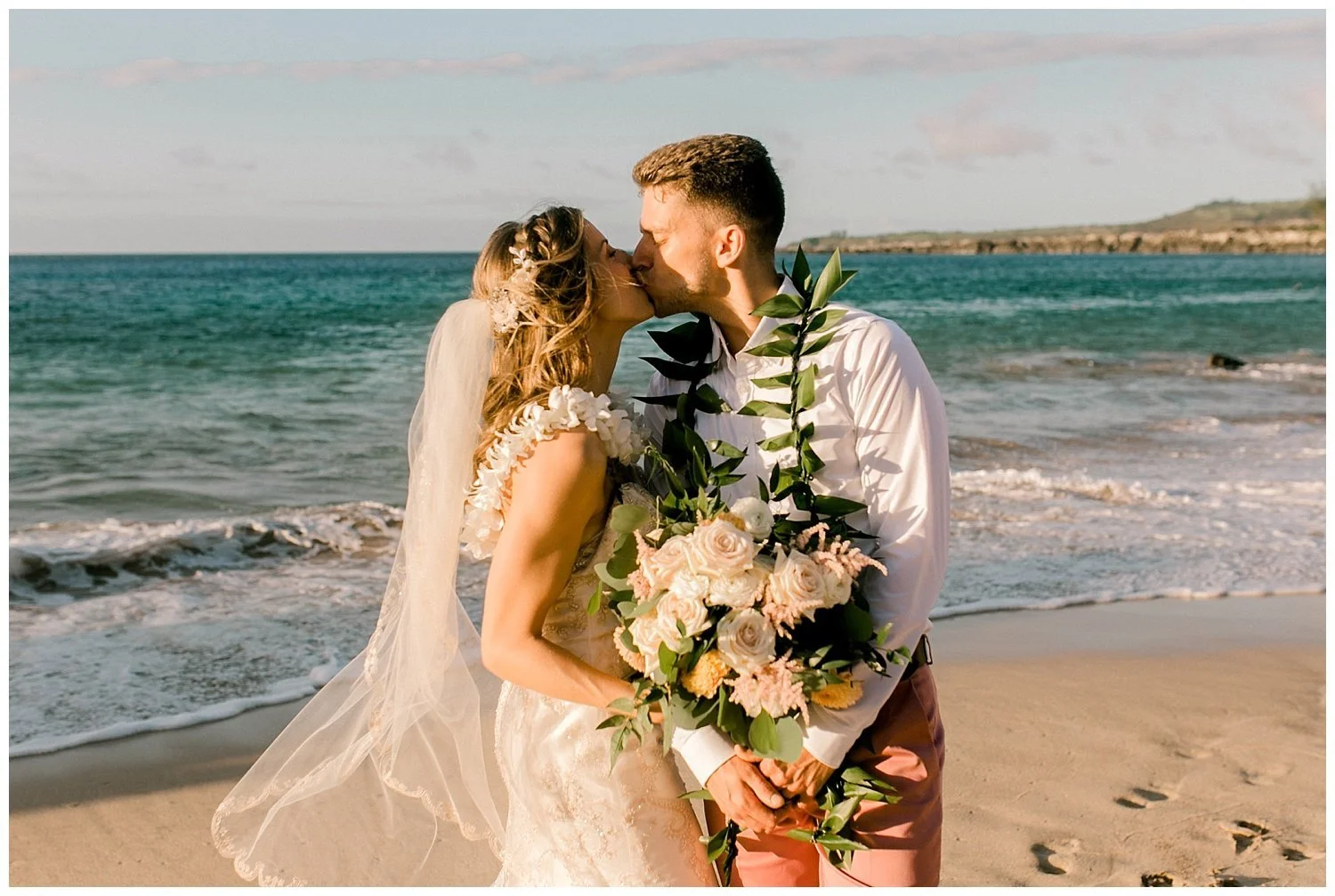 Maui-Elopement-Photography-Ironwoods-Elopement_0128.jpg