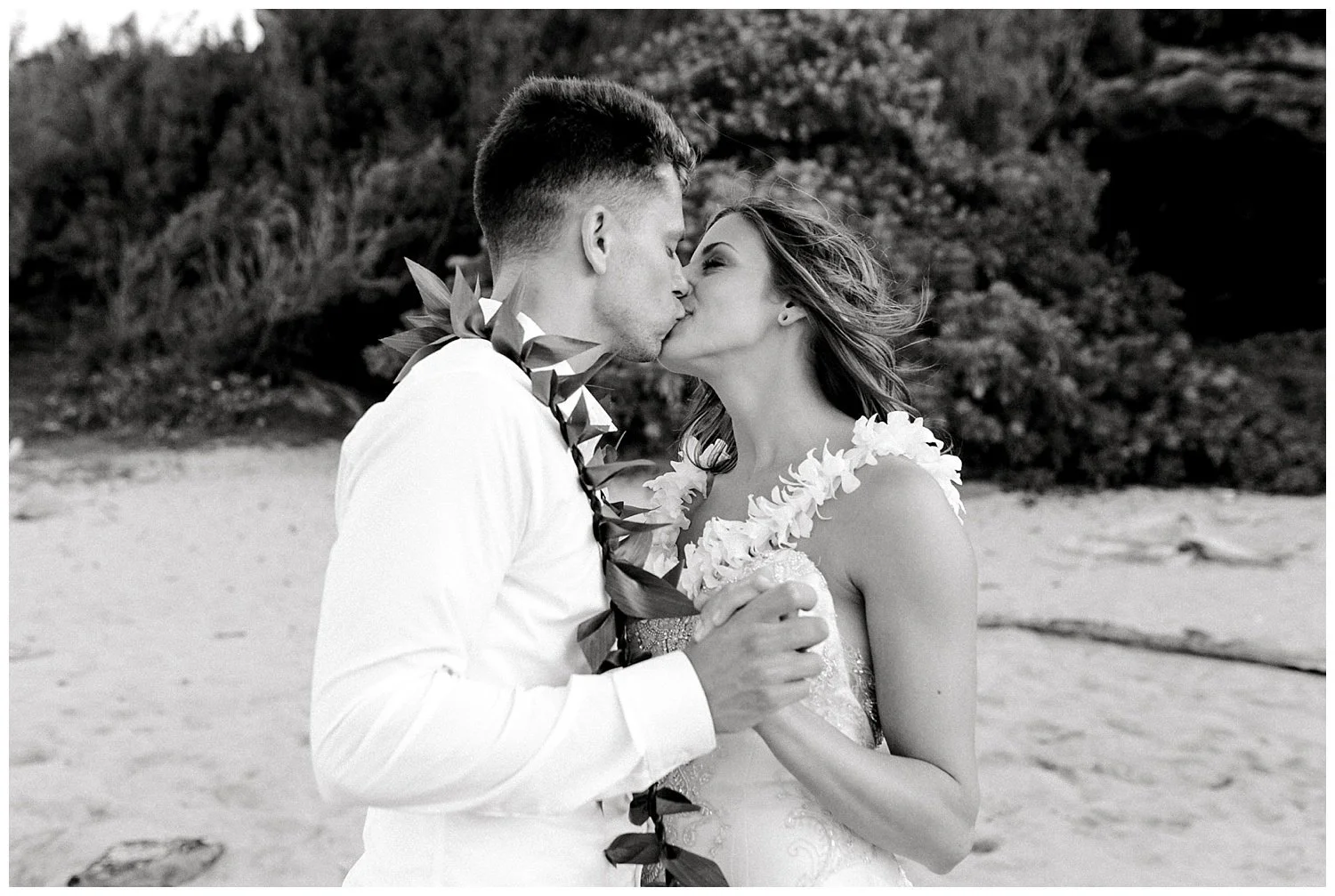 Maui-Elopement-Photography-Ironwoods-Elopement_0143.jpg