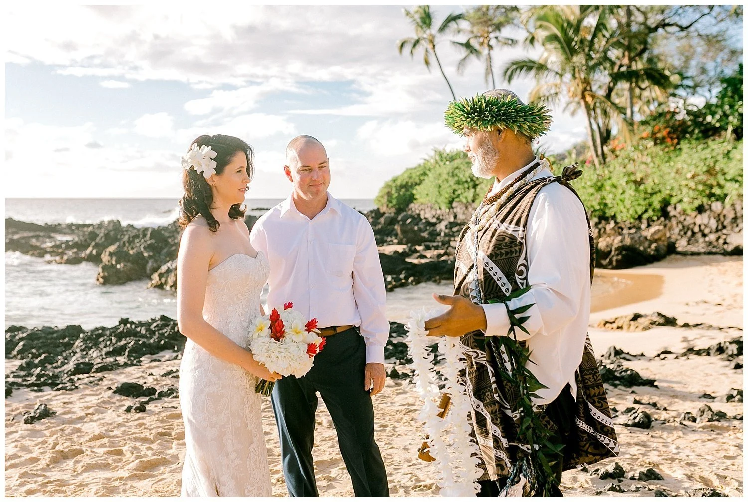 Maui-Elopement-Photography-Makena-Cove-Elopement_0067.jpg