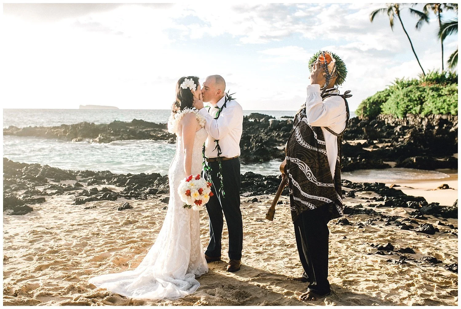 Maui-Elopement-Photography-Makena-Cove-Elopement_0064.jpg