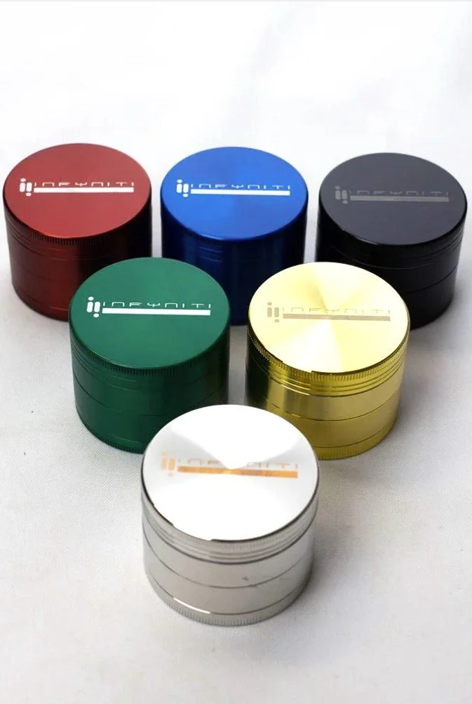Infyniti 4 Part metal herb grinder (Black and Silver)
