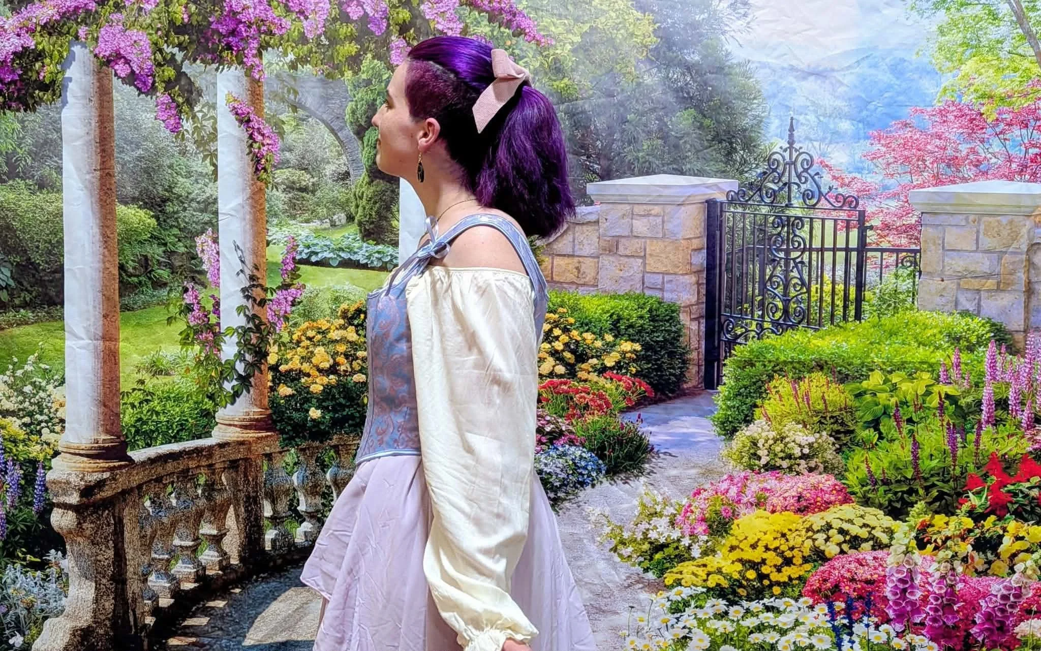 Joyful Afternoon Tea welcomes and encourages guests to dress up, Dress whimsical, whatever your heart is feeling we welcome it.