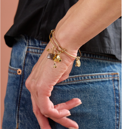 Tea Bangle Gold.png