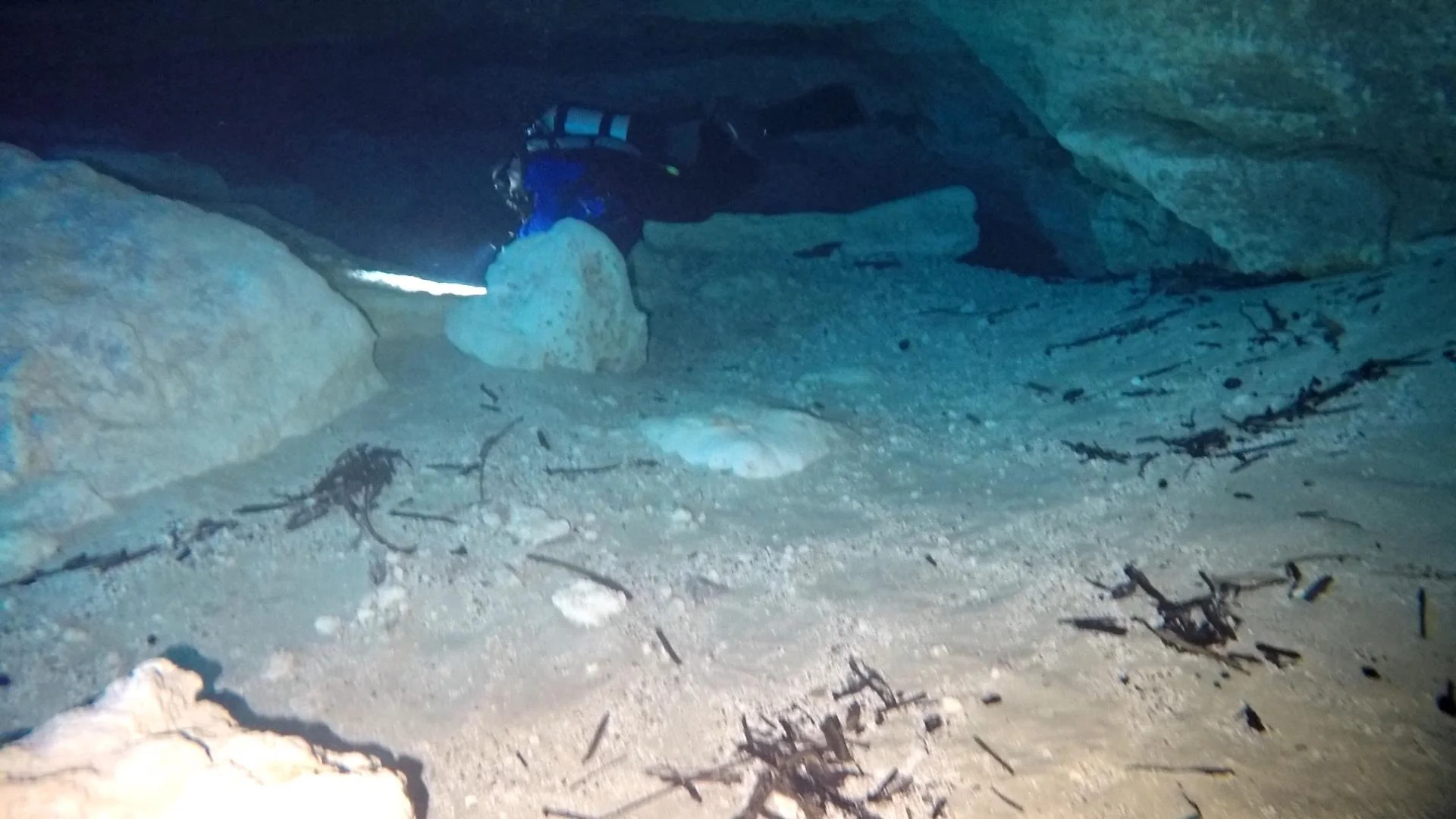 GOPR0716.MP4_snapshot_00.58_[2021.04.13_18.11.26].jpg
