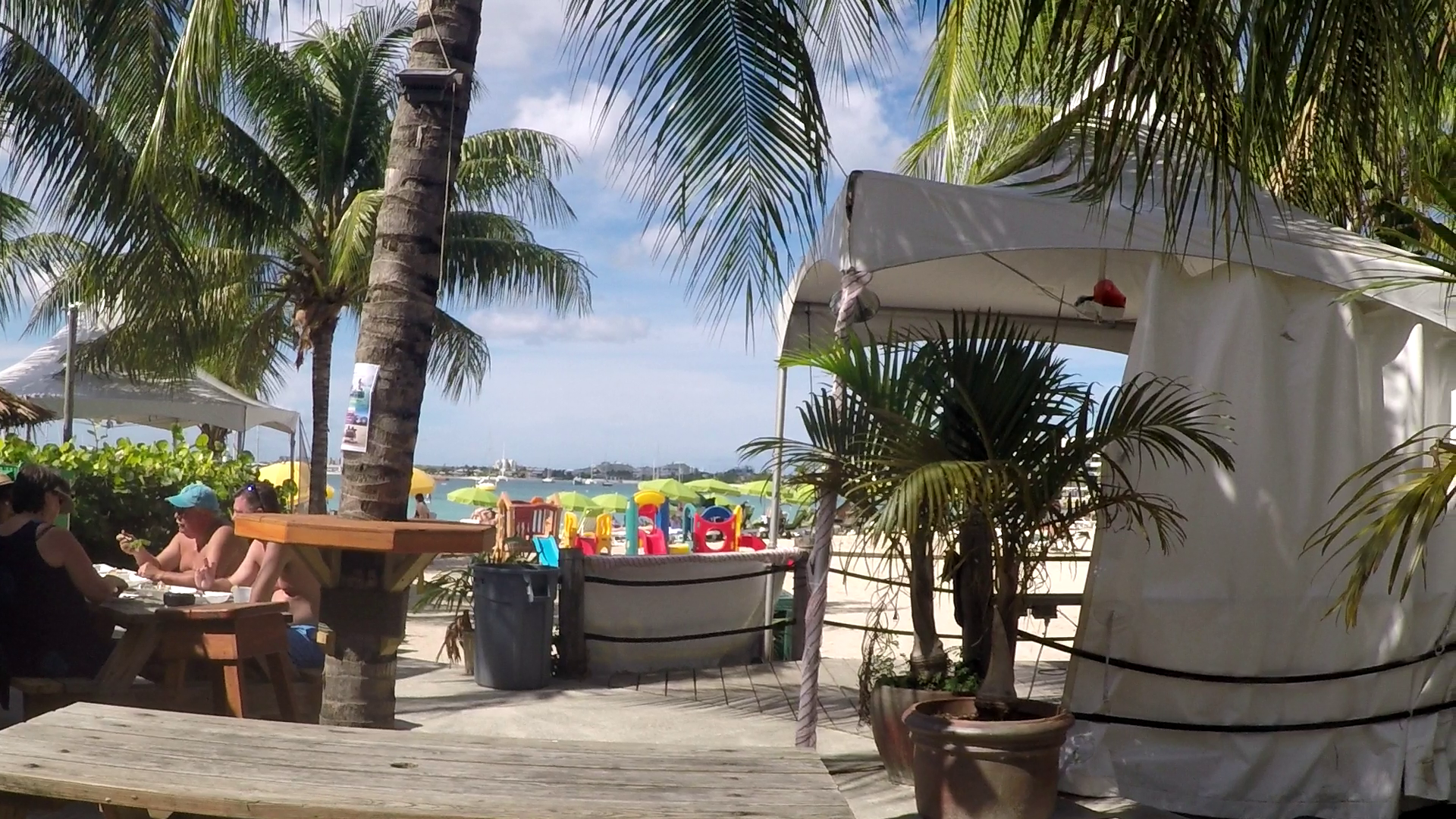 Beach009.png