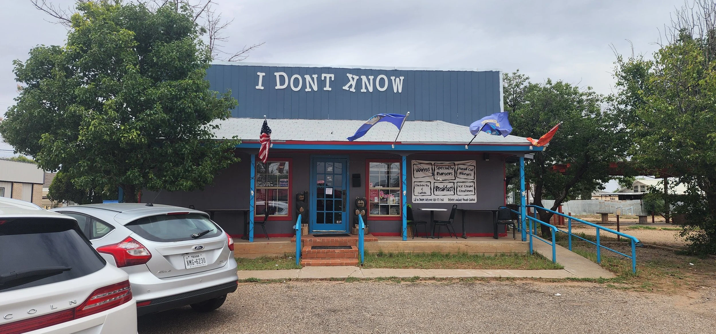Found it! That place couples always want to go eat! Turns out it is in Levelland, TX.
