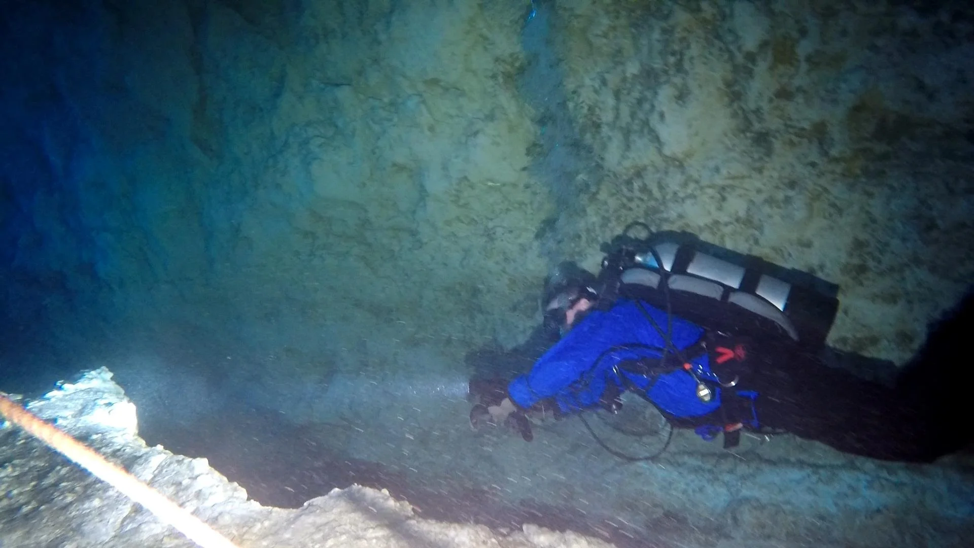 GOPR0722.MP4_snapshot_11.40_[2021.04.14_20.35.55].jpg