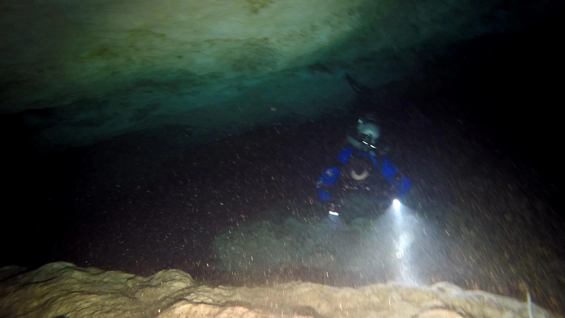 GOPR0722.MP4_snapshot_10.54_[2021.04.14_20.33.56].jpg