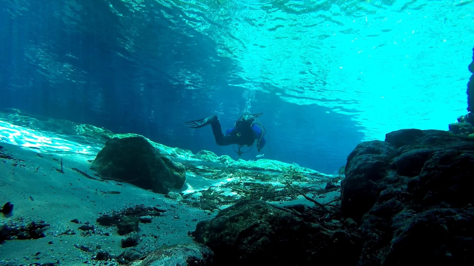 GOPR0719.MP4_snapshot_00.53_[2021.04.13_19.06.59].jpg