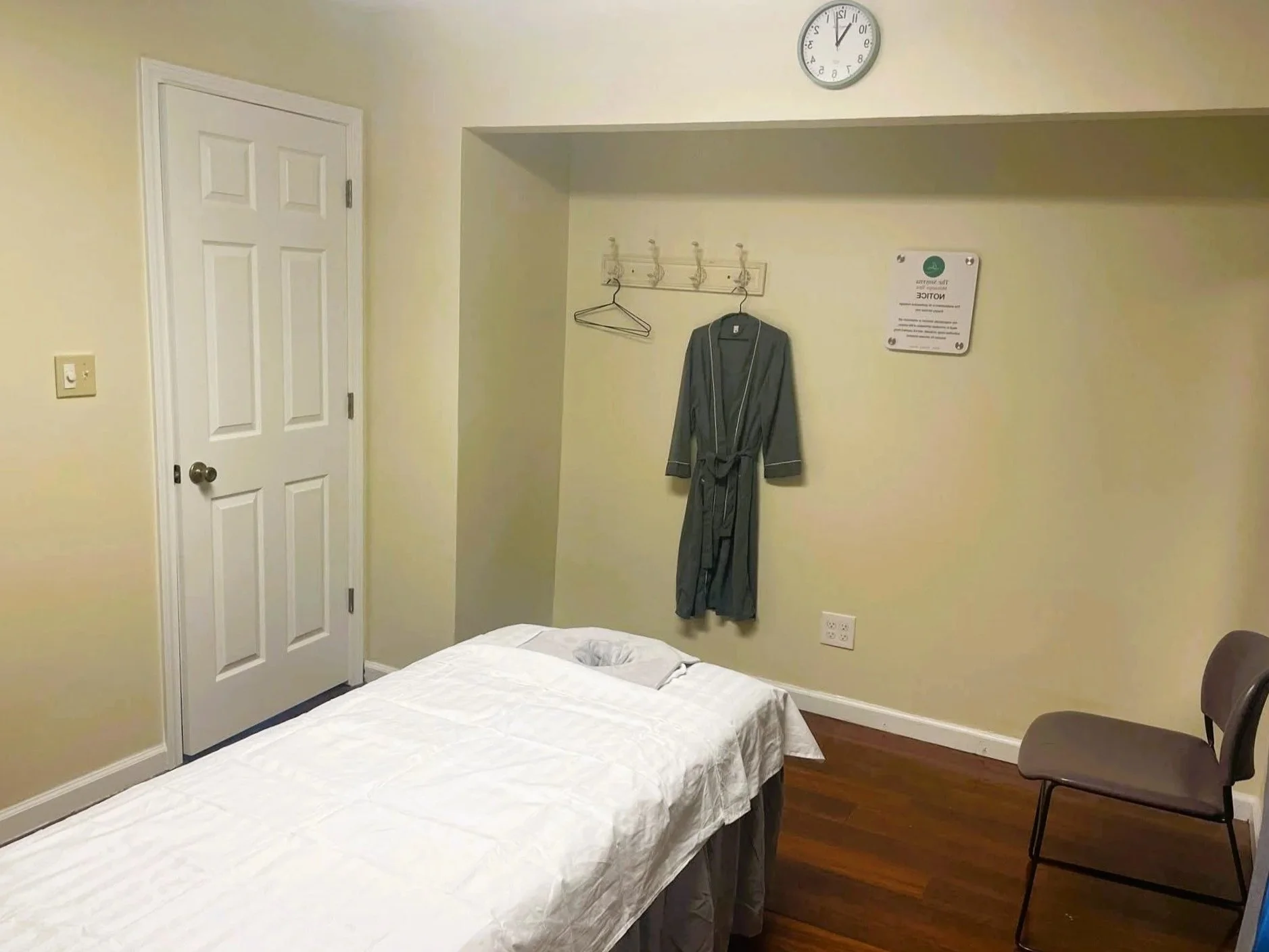 Treatment+Room+2.jpg