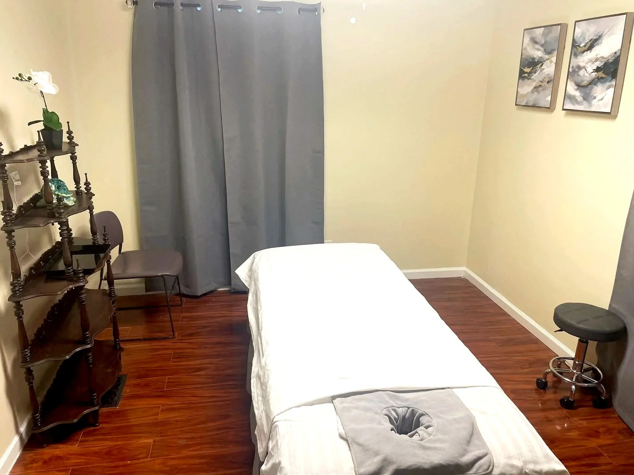 Treatment+Room+1.jpg