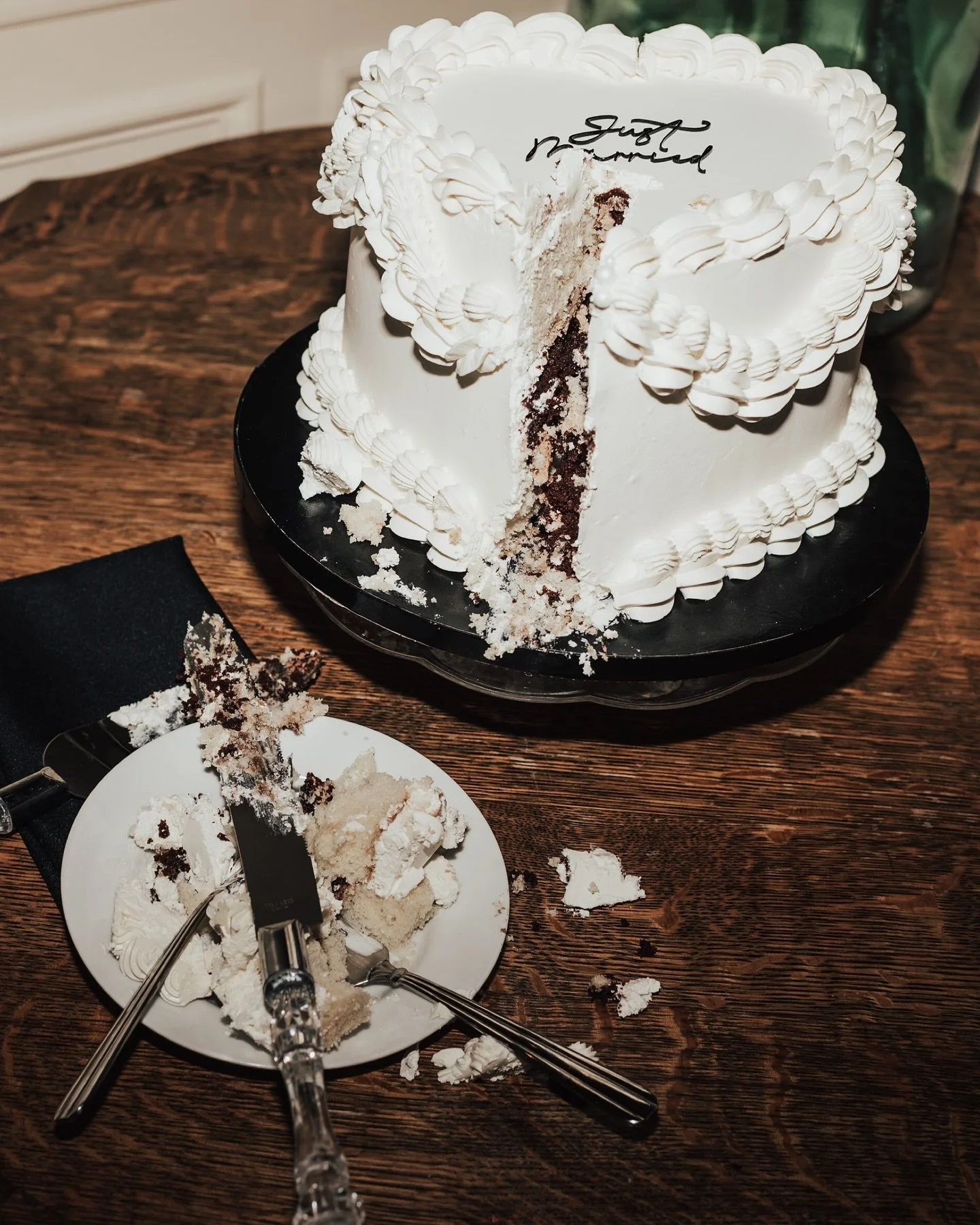 SIGNS OF A GOOD PARTY.

Clara + Brad, it was an honor to be by your side all day!

Bride + Groom: @clarabauer01 + @bradfeyereisen 
Venue: @stpaulcollegeclub 
Planning: @tracysevents 
Photography: @steenaanne 
Floral: @claireflorals 
Dress: @weddingsh
