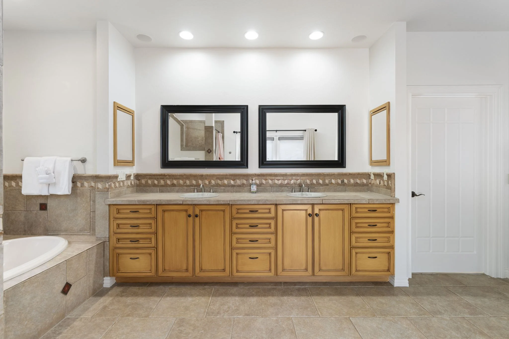 60-web-or-mls-DSC05167.jpg