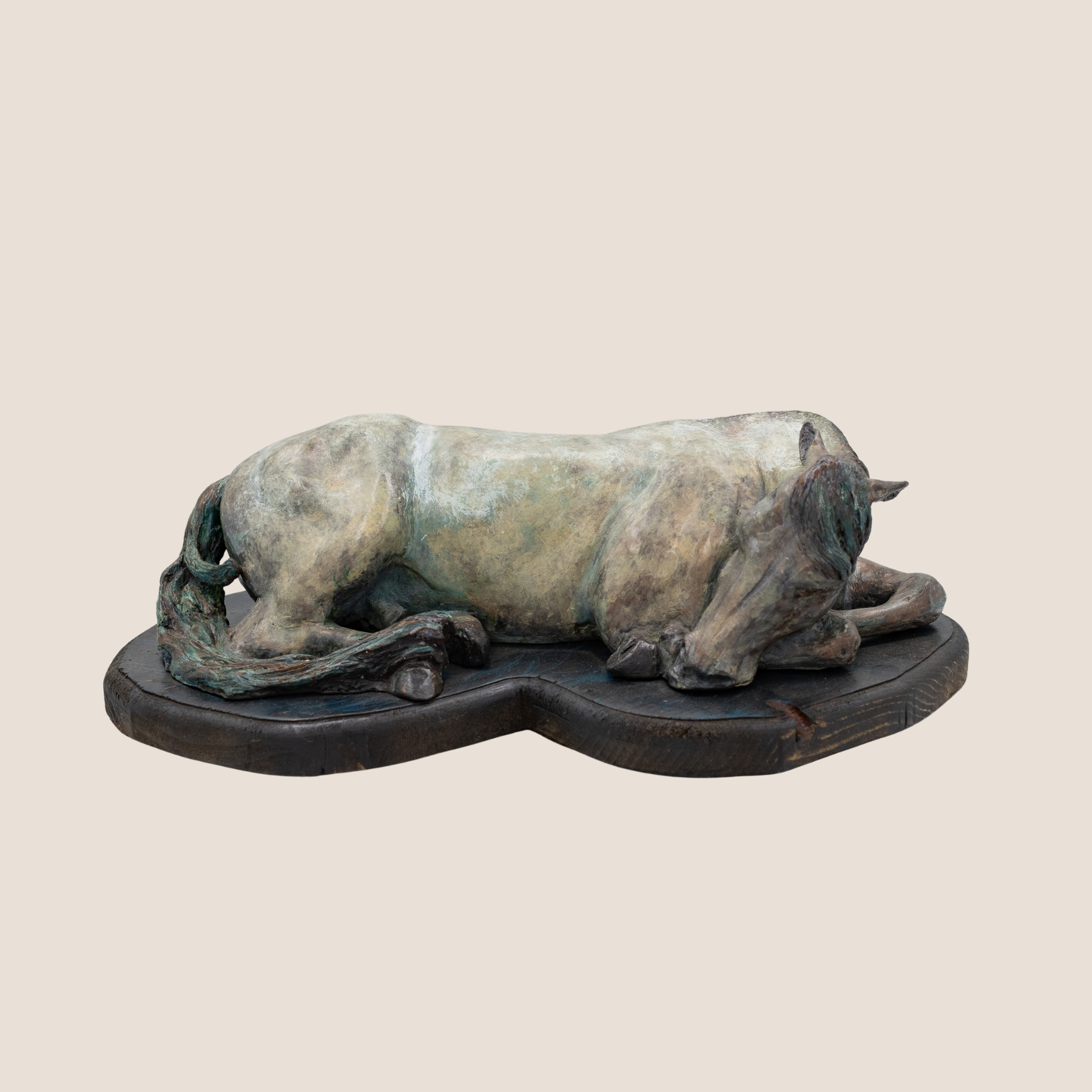 Teresa Whitaker is a Texas-based artist specializing in colored pencils and sculpture, inspired by a deep love of horses. Creating detailed, expressive pieces that capture the spirit, movement and beauty of equine life.