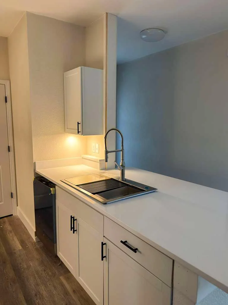 kitchen_01.jpg