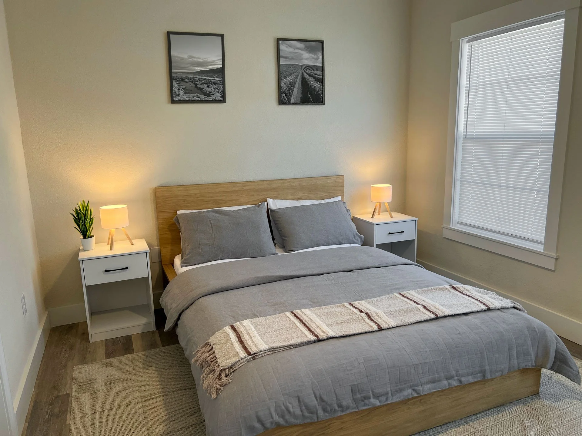 second_room_02.jpg