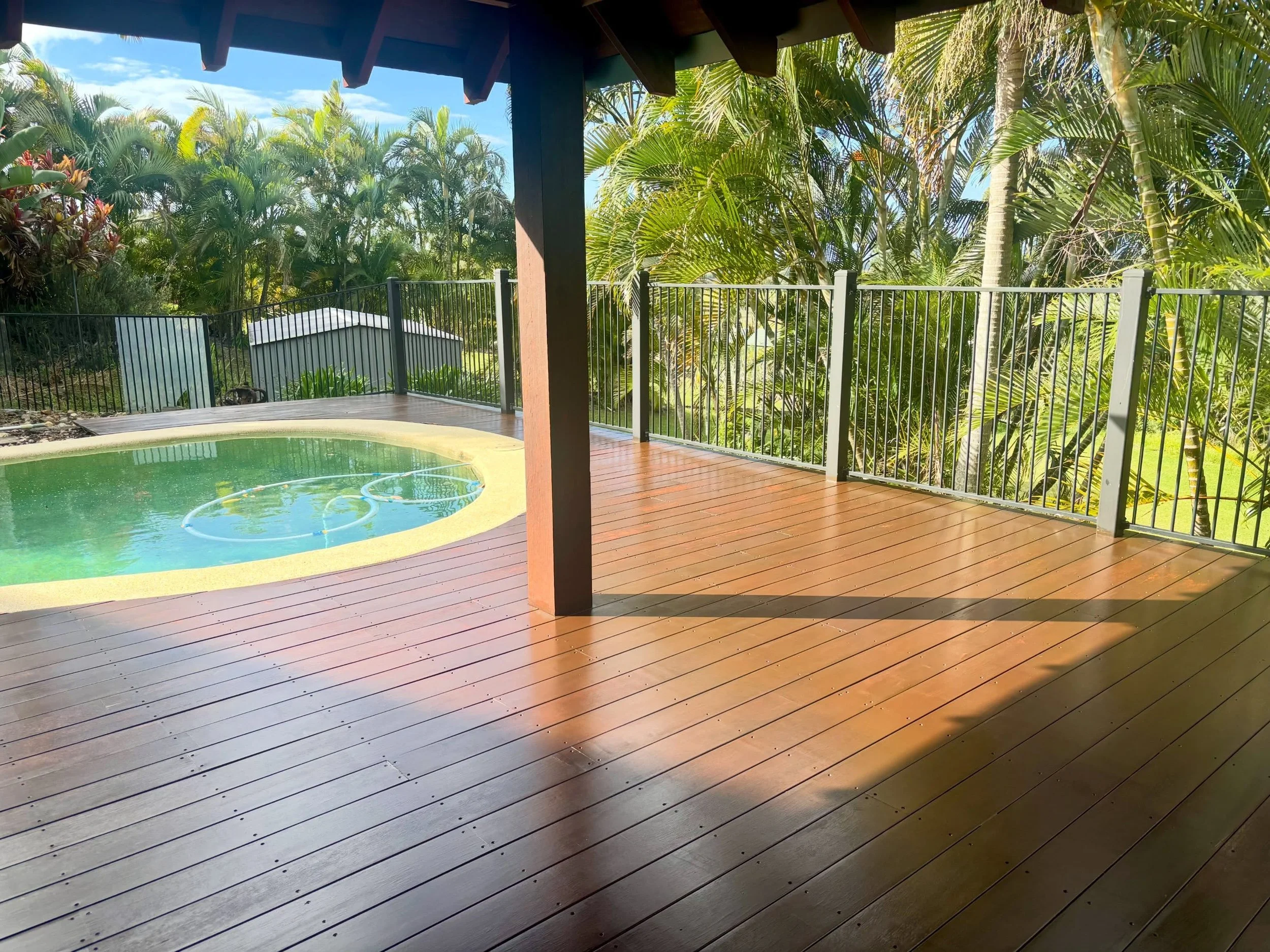Deck and stair tread maintenance at this property. Replaced rotted tread and rusted brackets. Laminate stair treads to pool were in bad shape and delaminating. Happy with overall result. #haymespaint