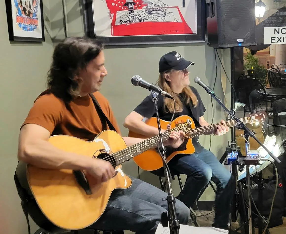 LIVE MUSIC: All Strummed Out