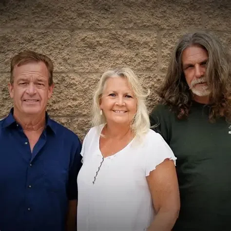 LIVE MUSIC: Worlds Smallest Quartet