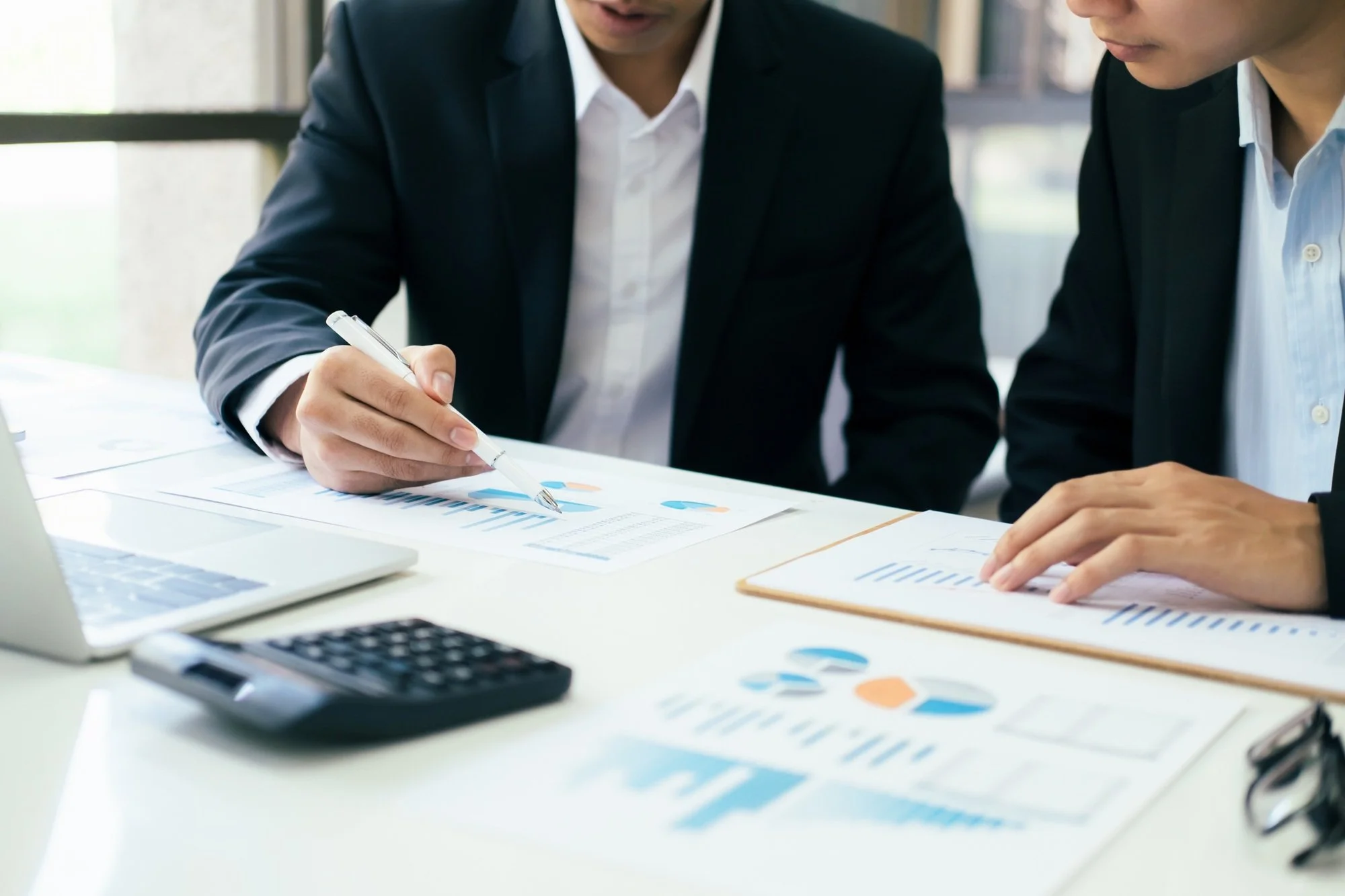 Consultants & Specialists