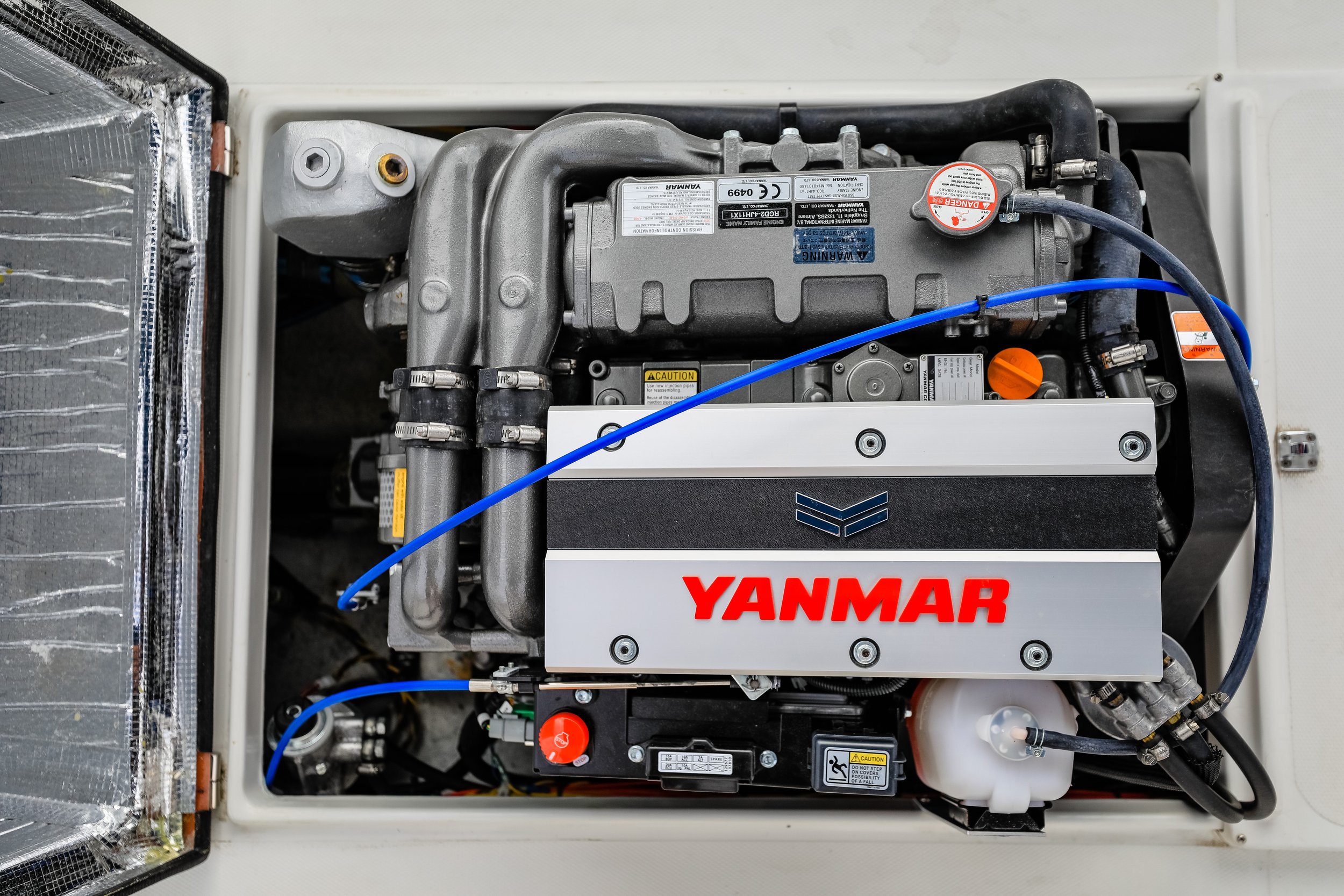 Emarine Atlas Boat Works © Salty Dingo 2021 CG-7117.jpg