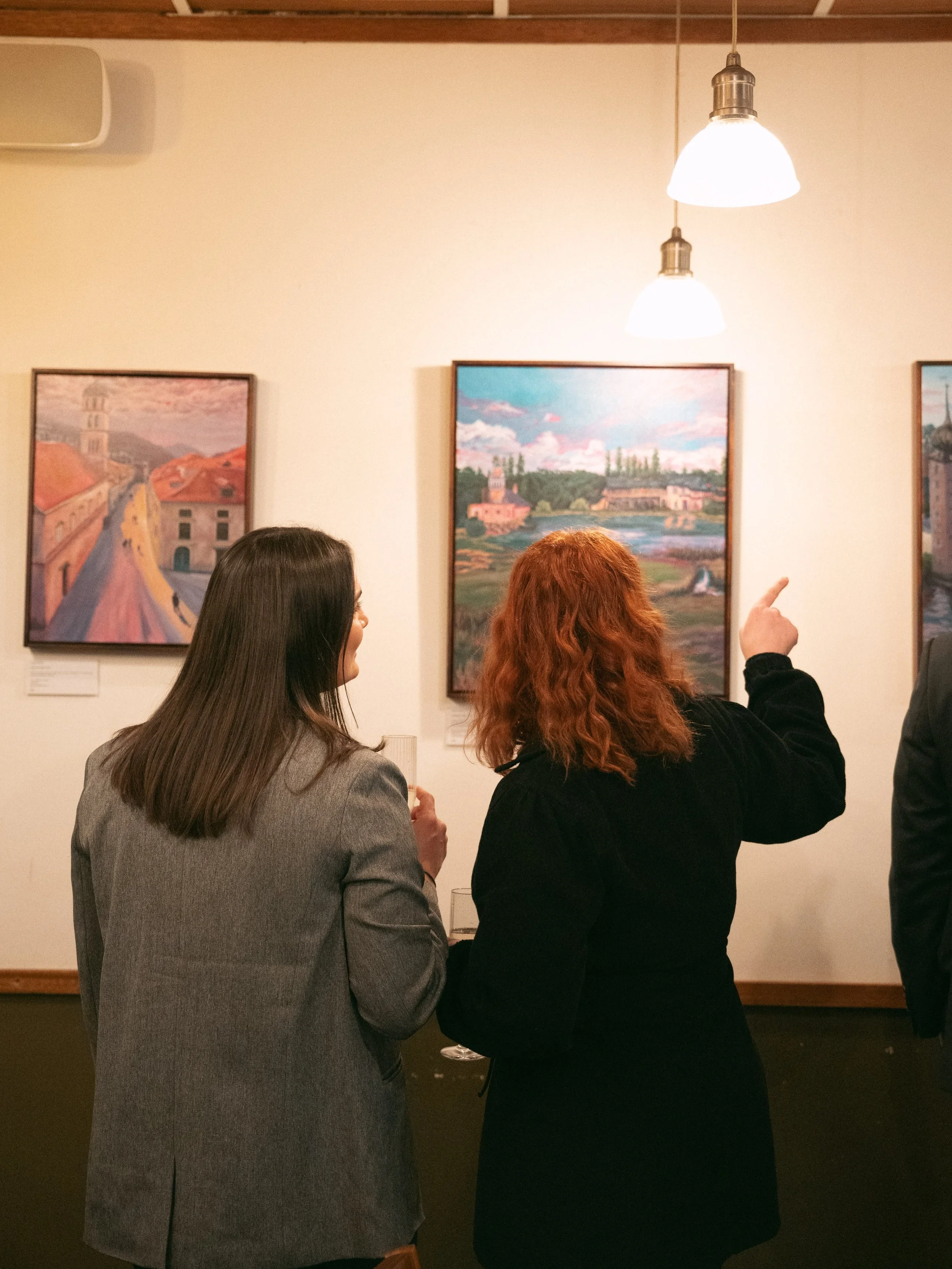 4 days left to see my exhibition &lsquo;Wandering Through Time&rsquo; at Mister Sunshines!

Thank you to everyone who has come for a look already 💕

📸 @studioidaphotos