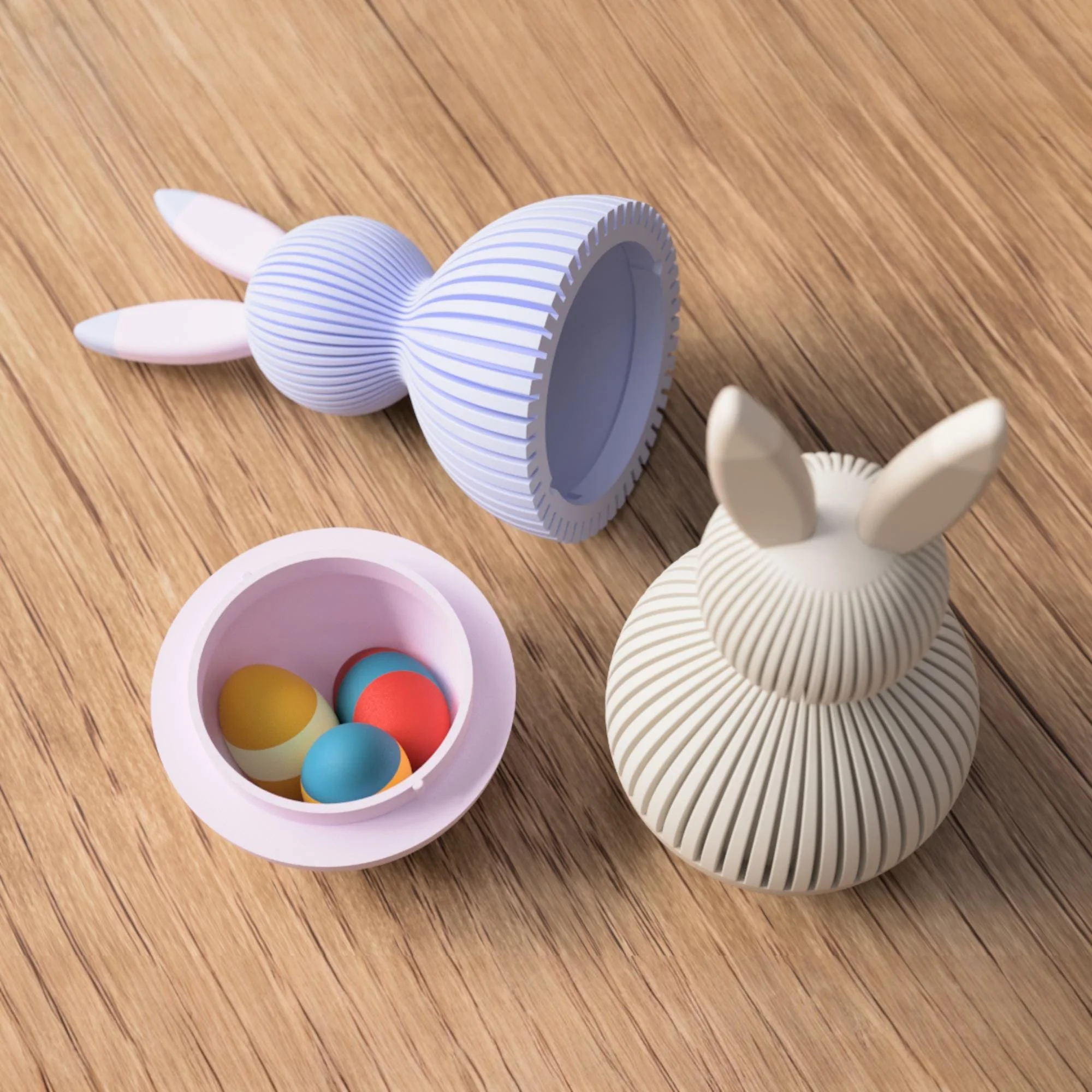 Geöffnete Osterhasenbox im Japandi Stil mit Schraubdeckel, bunten Ostereiern und zwei Hasenteilen auf Holz, zeigt den praktischen Stauraum.