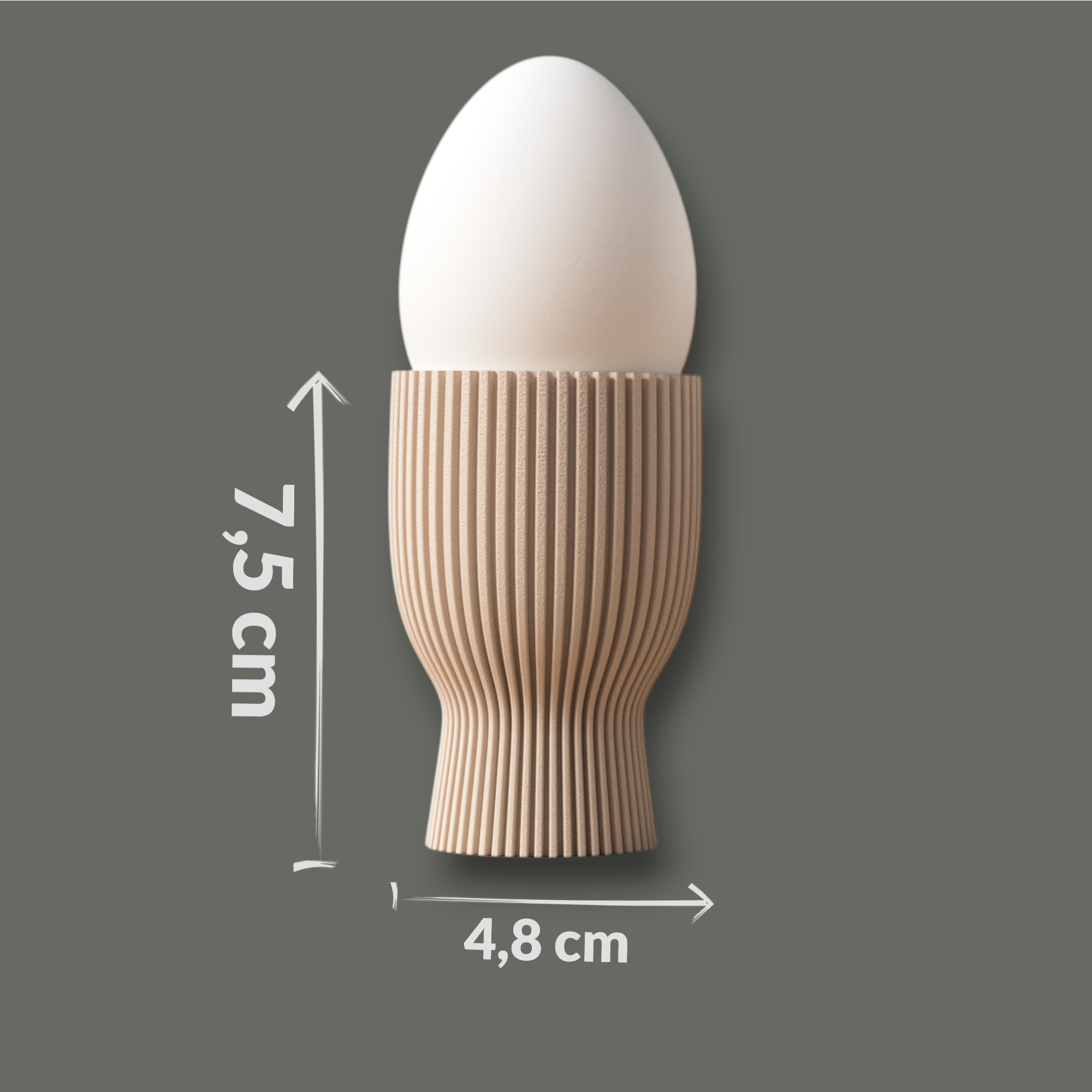 Wendbarer Eierbecher mit Maßangaben, ca. 7,5 cm hoch und 4,8 cm breit, modernes Design für Frühstücksei und dekorative Ostertafel.