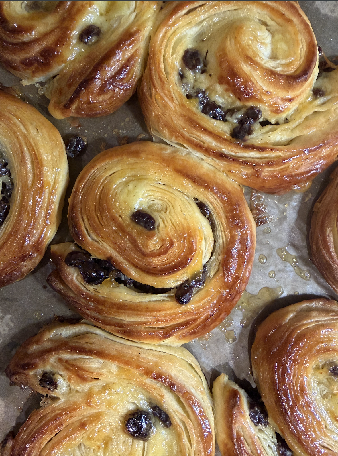 RECIPE: Small batch of pain aux raisins (6)
