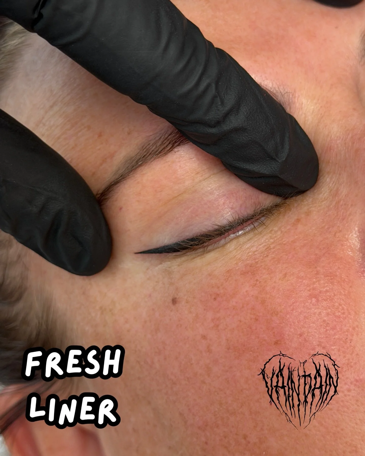 Spruce up for this old liner + added a wing. 

So much eyeliner lately 😍 Its becoming my new favourite thing to do.

Service: Baby Wing Liner
Using: @vaiderzneedles @hustlebutterdeluxe 

📍Beenleigh, QLD 4207
💌 vainpaintats@gmail.com

📆 𝗦𝗲𝗰𝘂𝗿