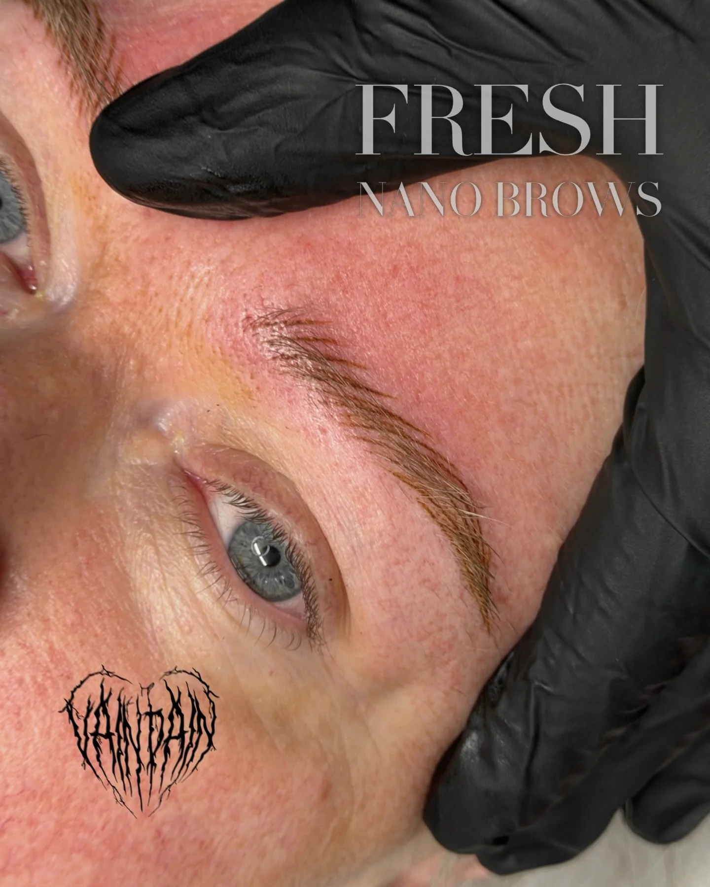 Juicy Nano brows for my diva Niccy 🖤

Reformed microblading artist trying to transfer my skills to machine so still practicing this style! Introductory pricing for Nano brows is still live. 

Strokes will fade by 40%-60% and will need a follow up 4-