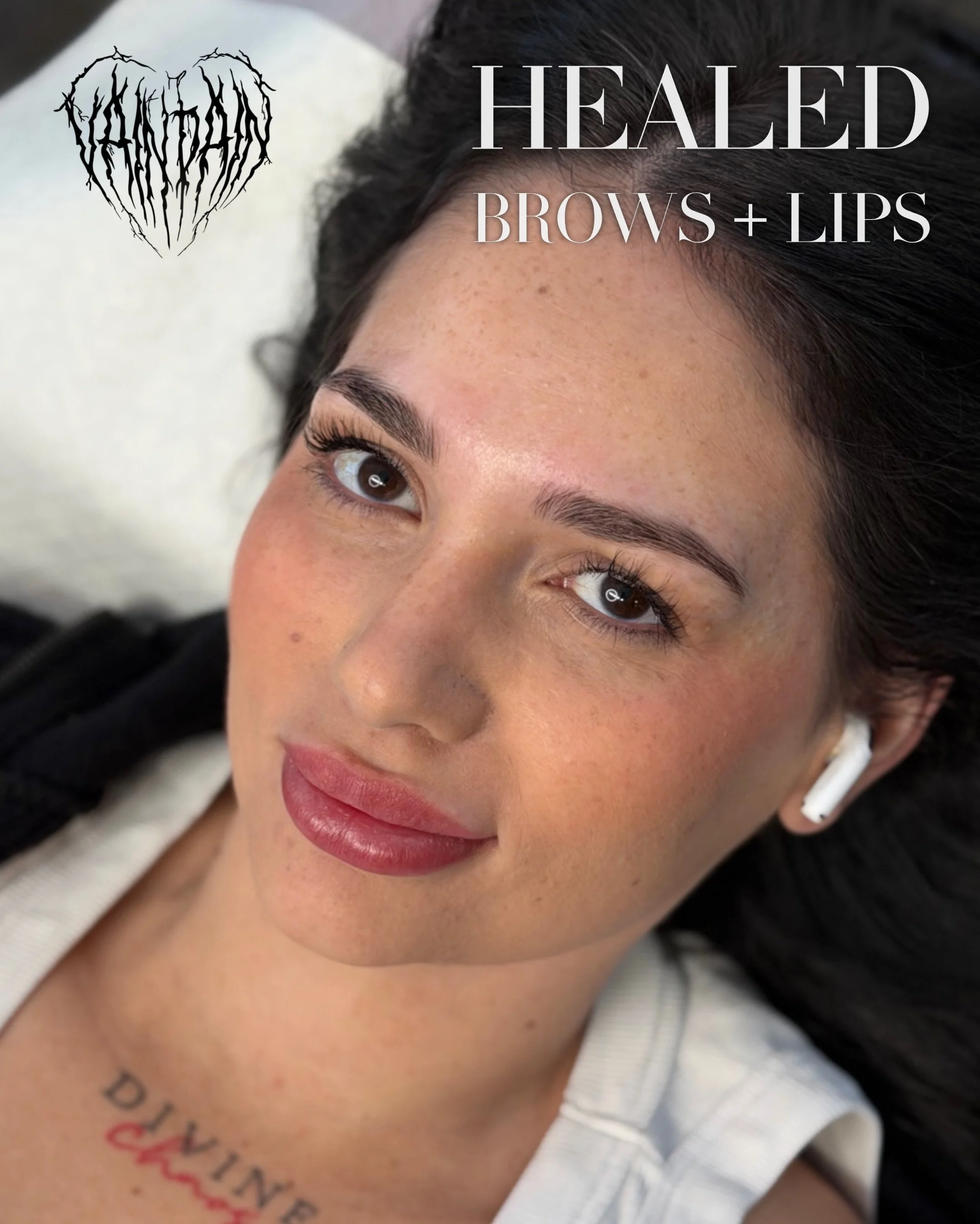 One session healed brows + lips for this baddie 💕

How fckn pretty 😍

Quick over on the brows and a slightly deeper tone than the previous mix in the lips to give it more depth around the border for a two toned ombre look. 

Service: Brows + Lips 
