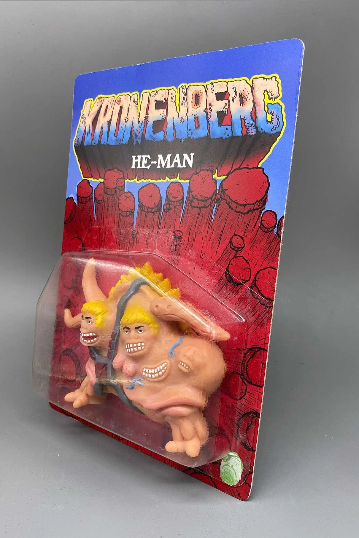 pablo-perra-art-toys-kronenberg-he-man-cardback-side.jpg