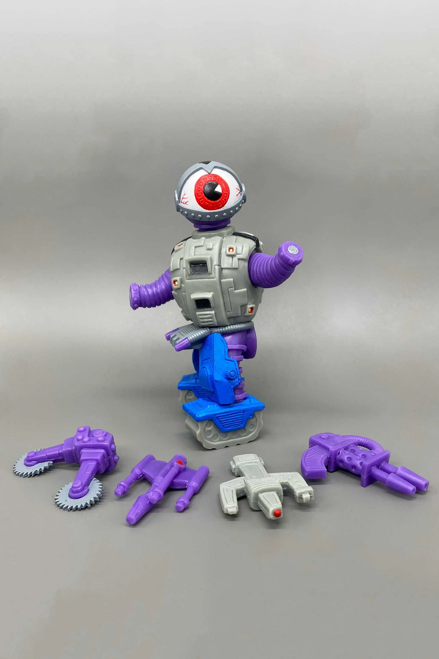 pablo-perra-art-toys-technodromen-action-figure-gadgets.jpg