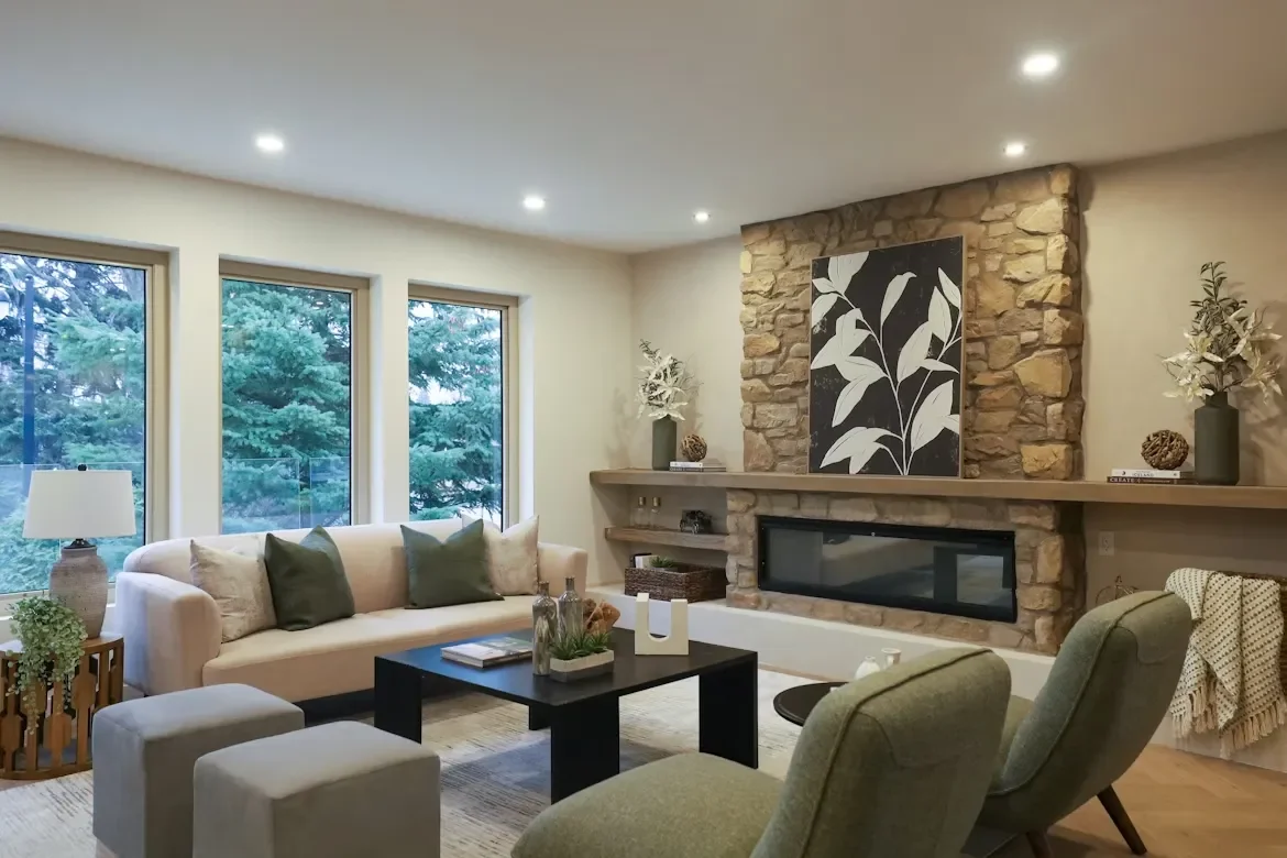 Living room with fireplace