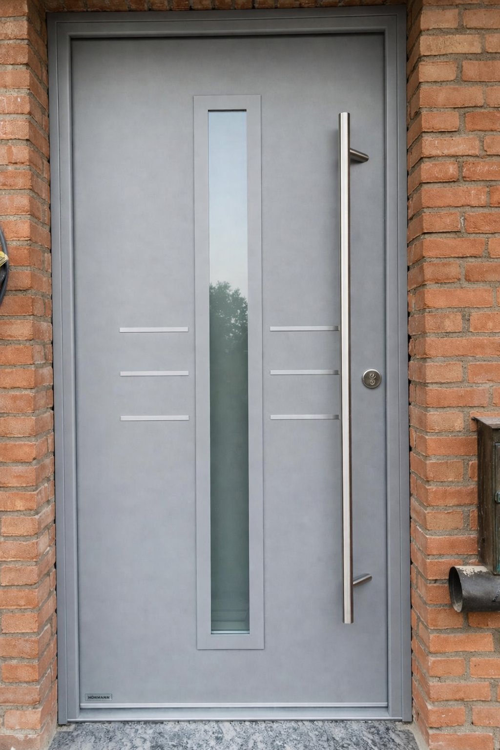 Moderne Aluminium Haustür in Grau