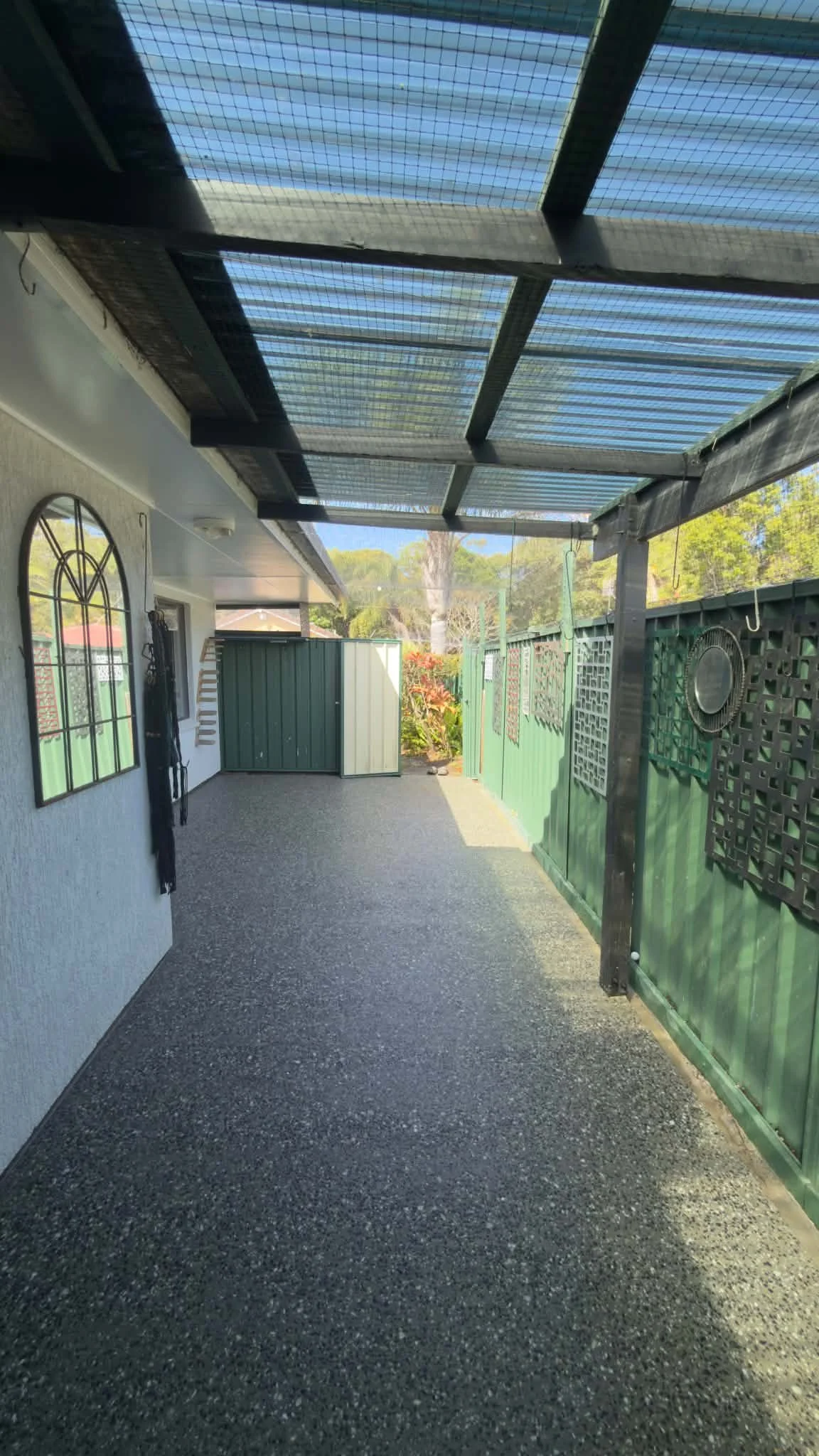 Exposed Aggregate Patio Area - Battery Hill