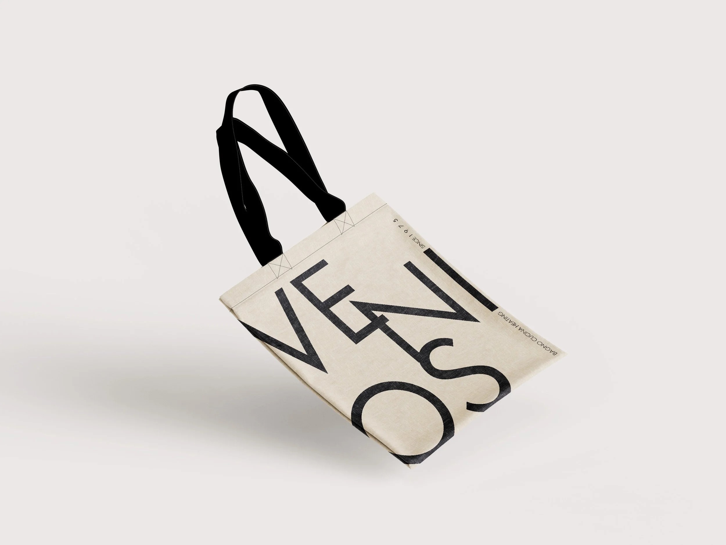 Venios-Totebag-Mockup-2.jpg