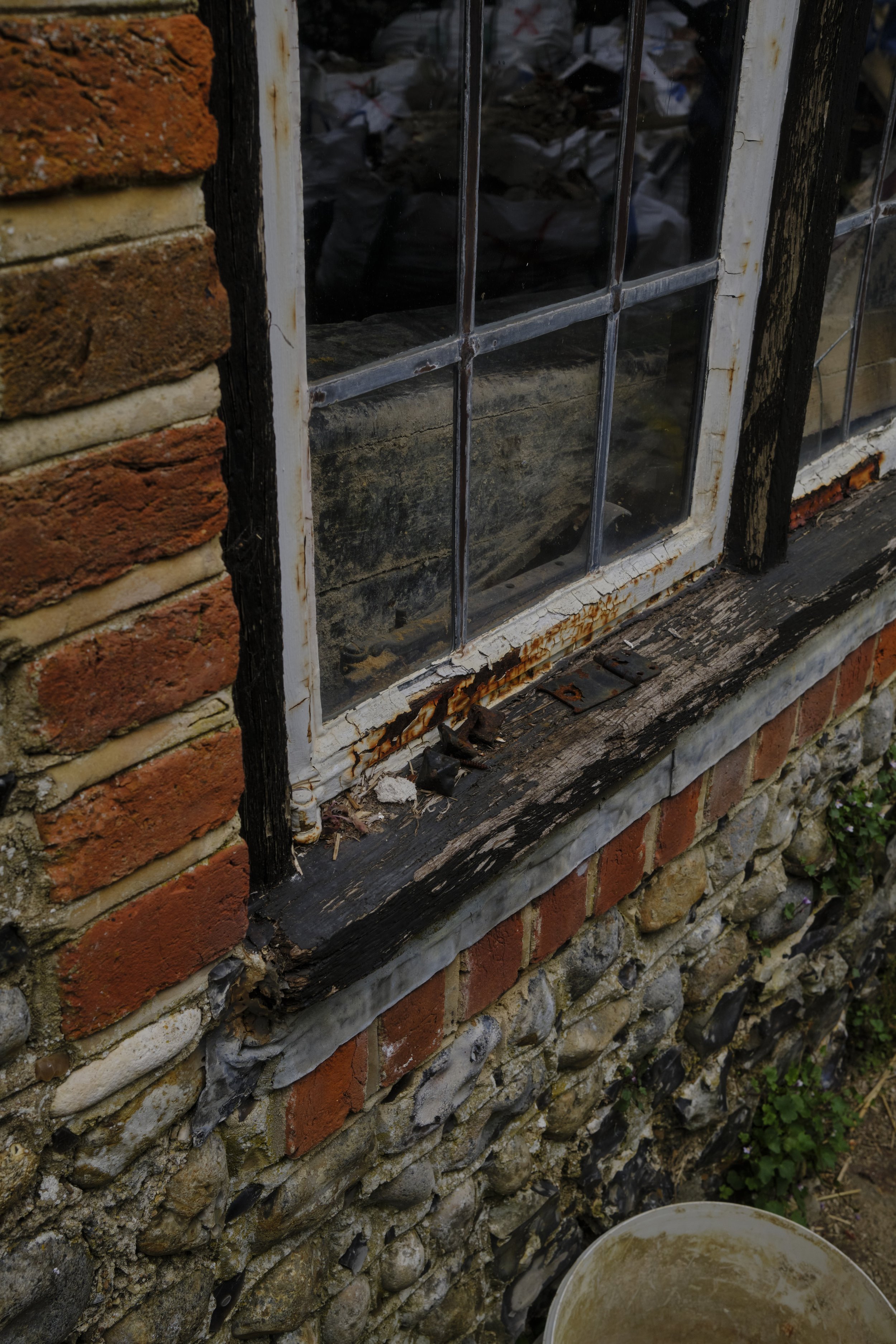 Cottage Front 0054.jpg