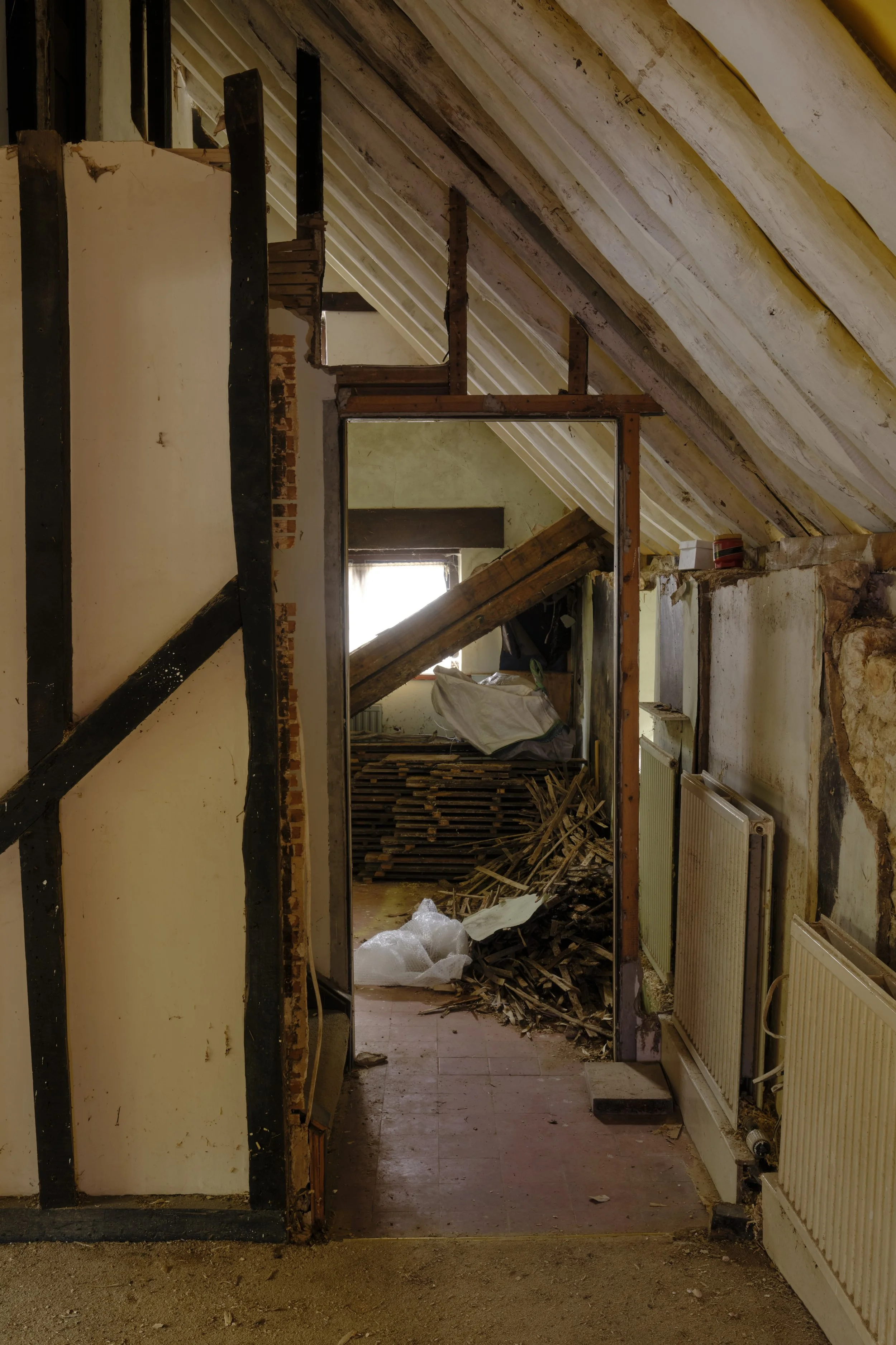 Kitchen to Rear Wall 0004.jpg