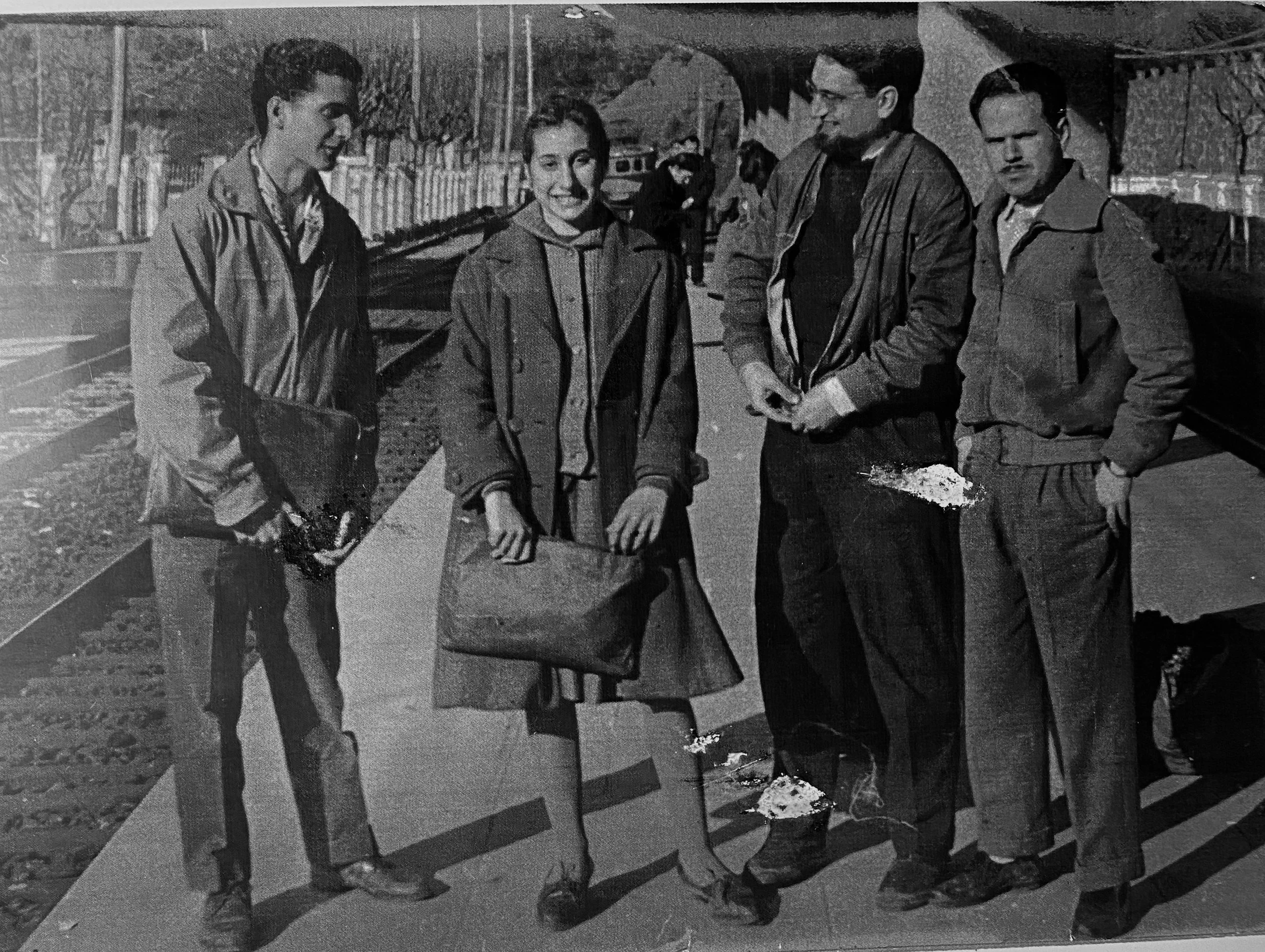 Emilia y compañeros de Estudio