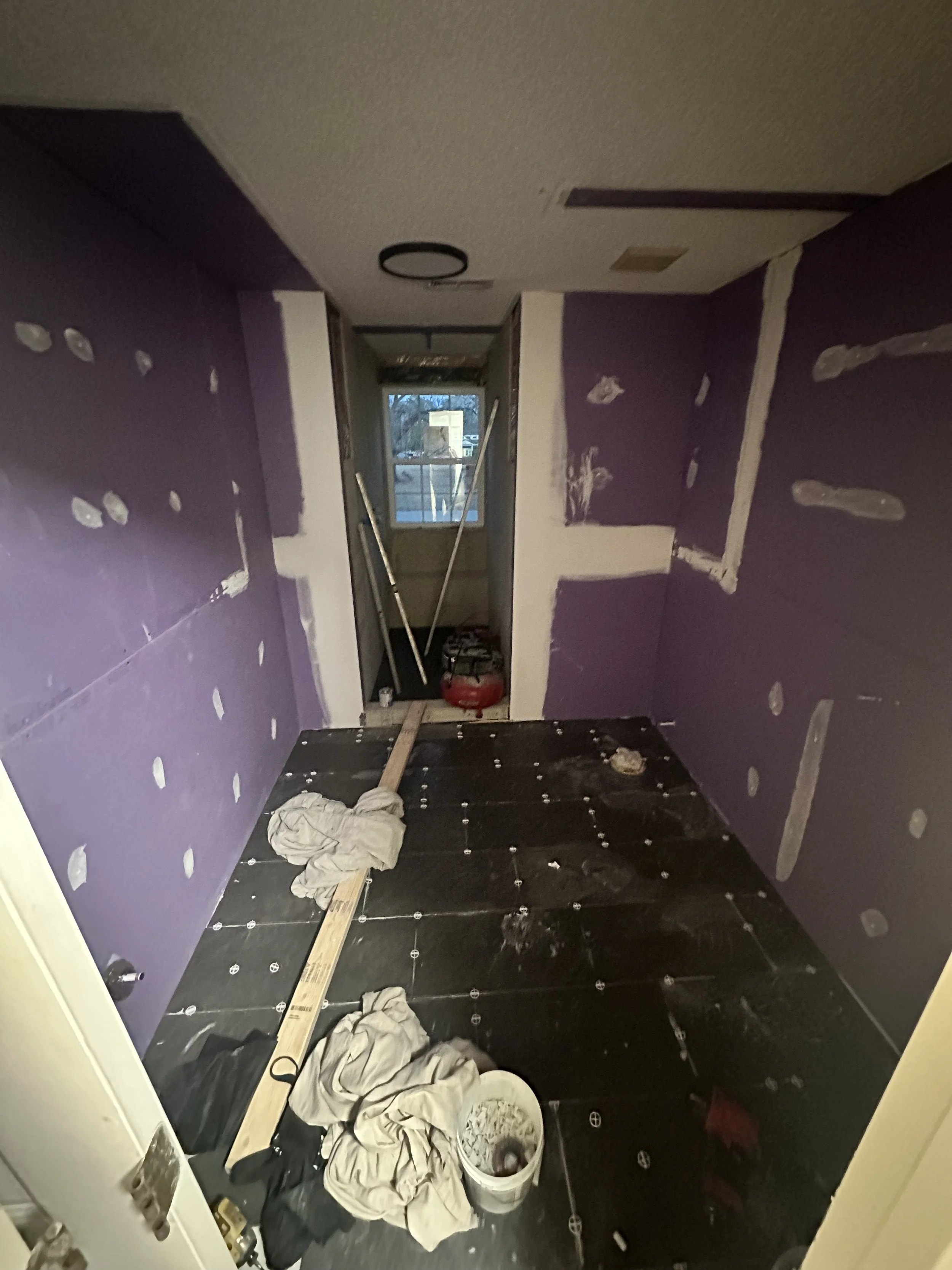 Tile & Phase 3 - River Bend 2nd Floor Window Bathroom