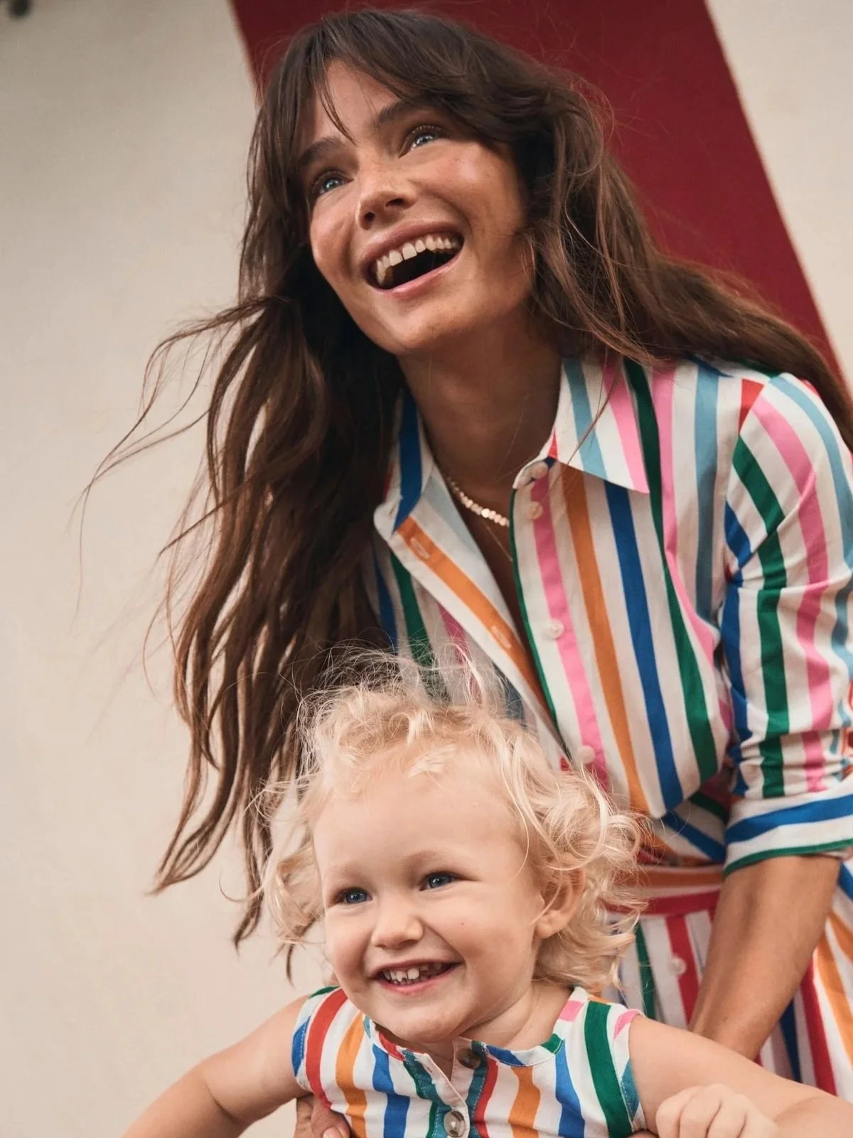 Vestir a juego con mamá. ¿Qué hay detrás de la nueva tendencia en moda?