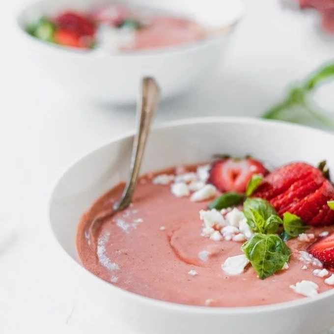 Gazpacho de fresas - Receta de verano para peques