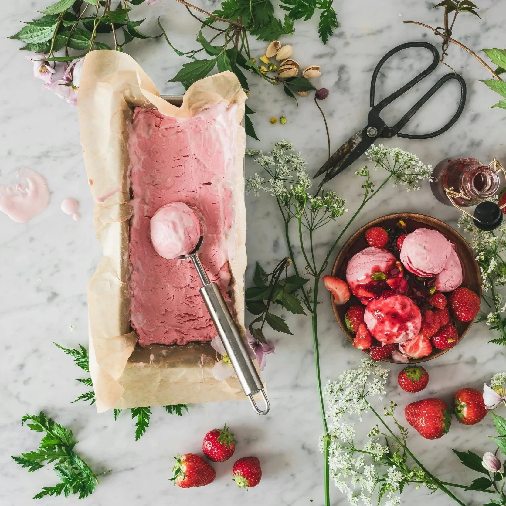 Helado de fresa y frambuesa, receta de verano para peques